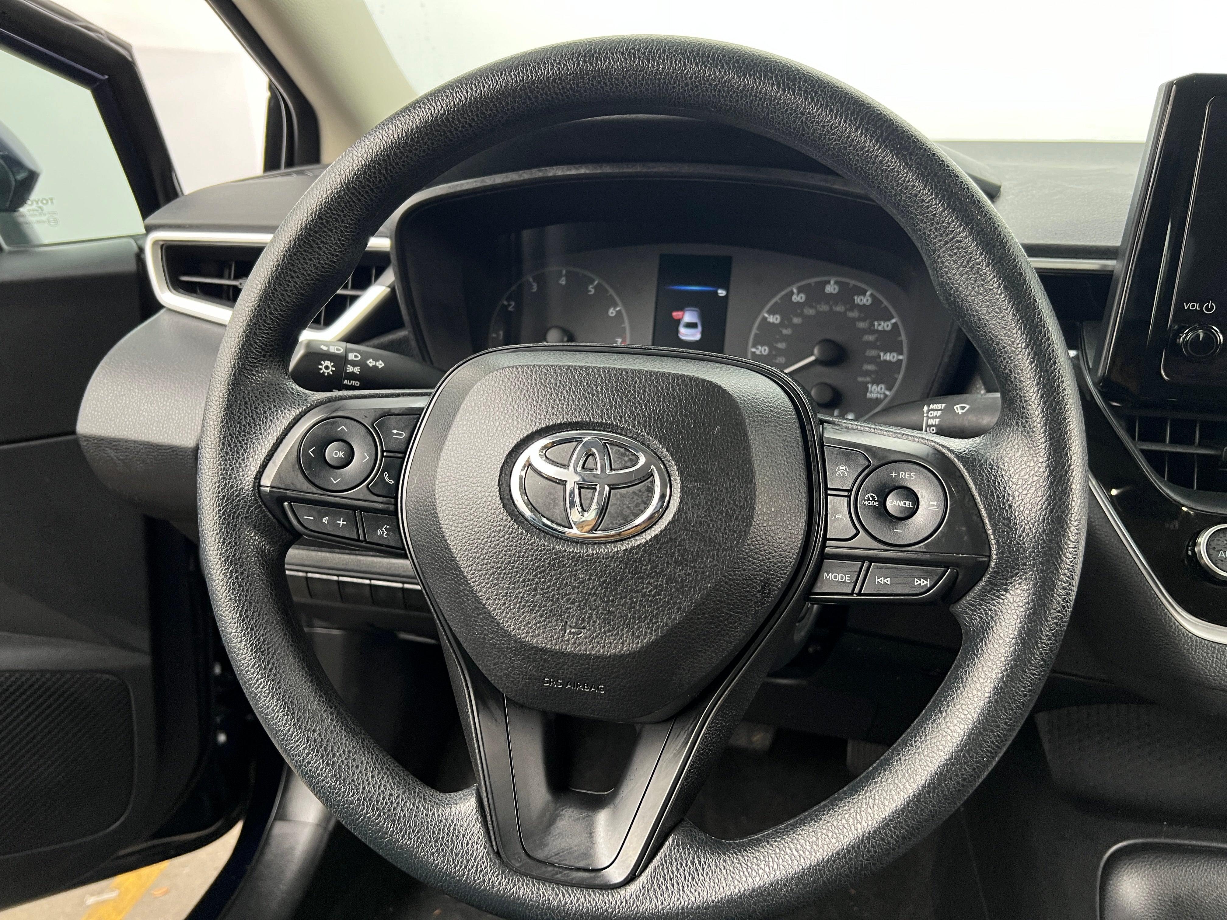 2024 Toyota Corolla LE 5