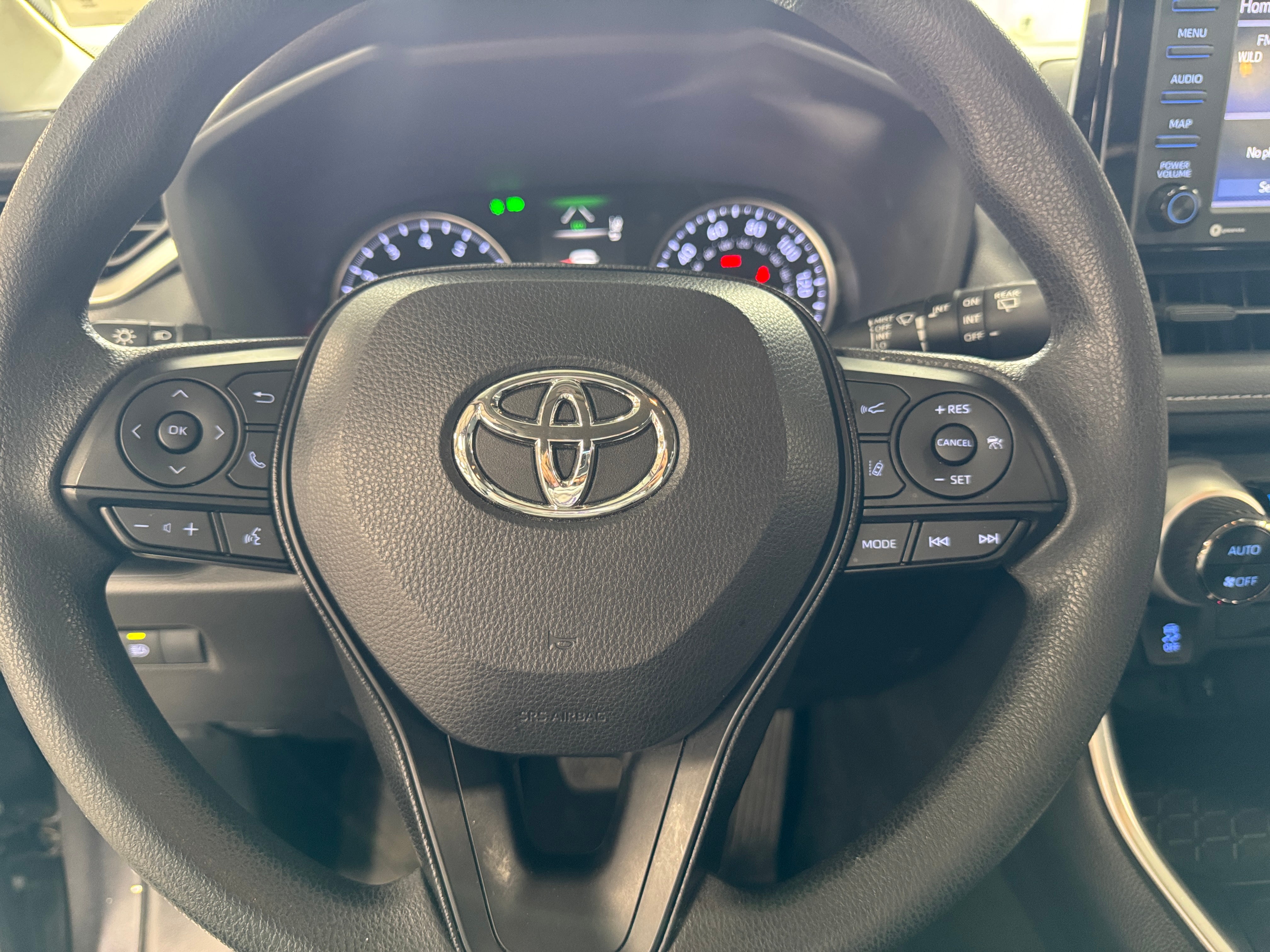 2020 Toyota RAV4 XLE 5