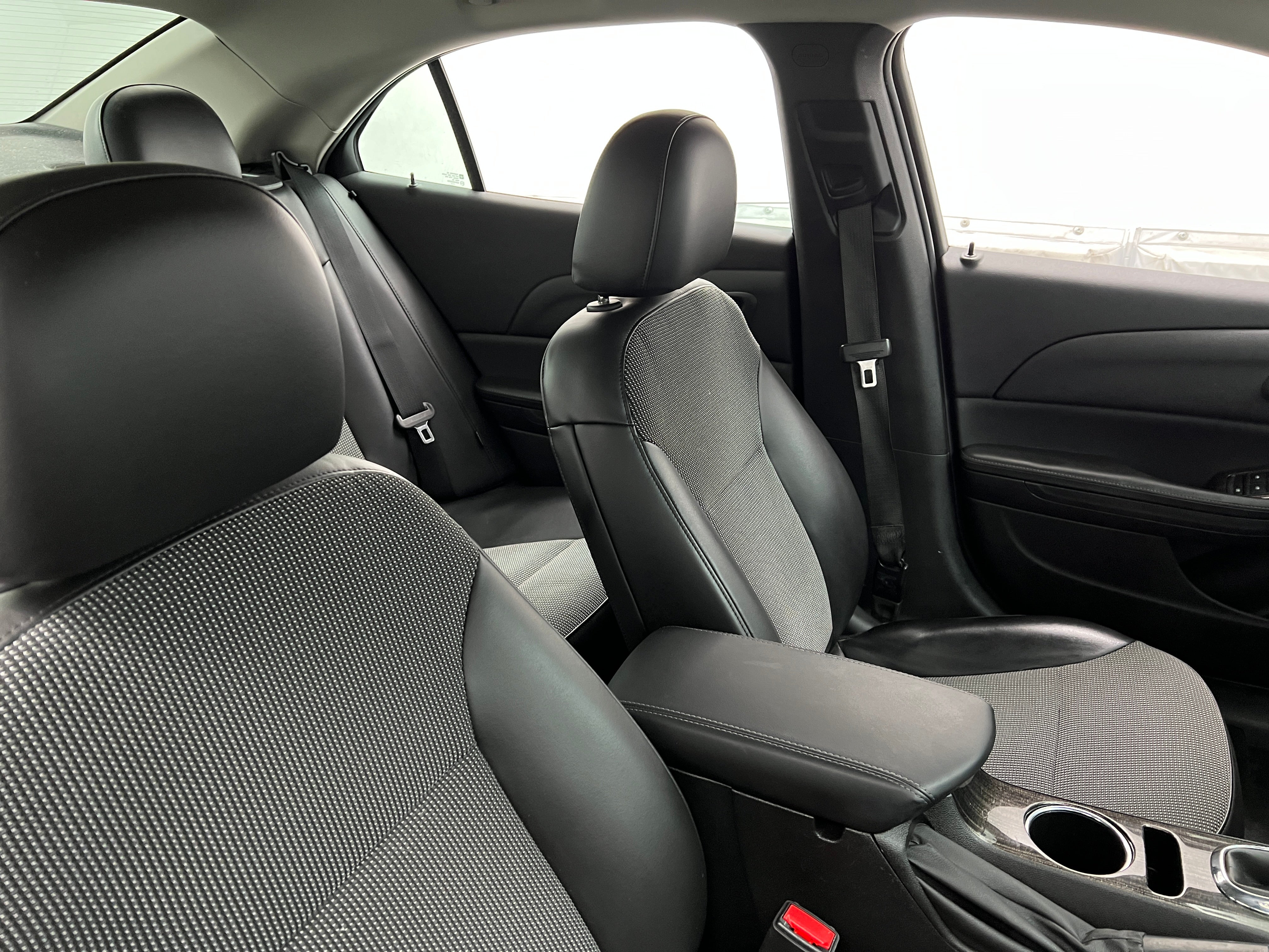 2016 Chevrolet Malibu LT 2