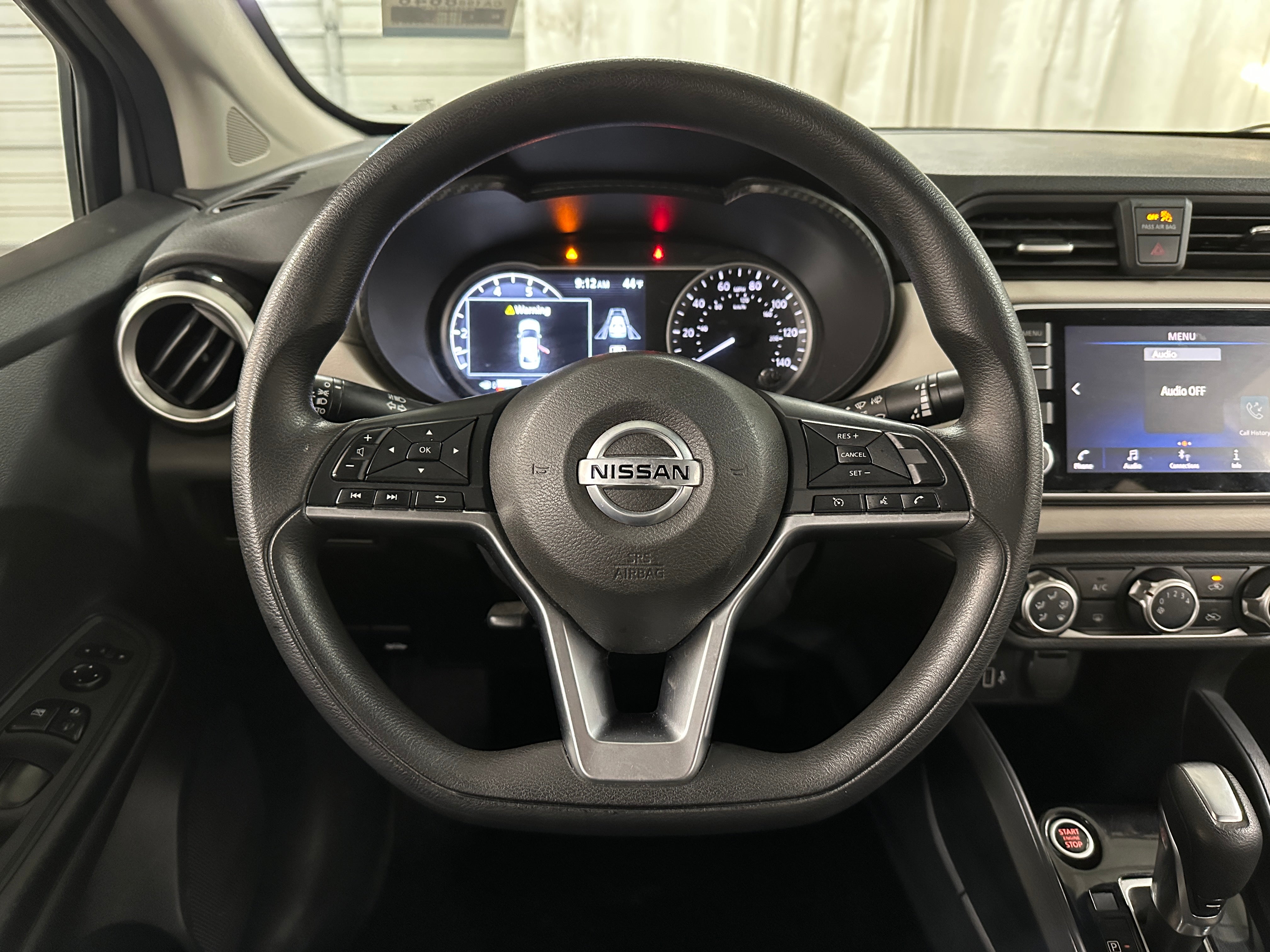 2021 Nissan Versa SV 5