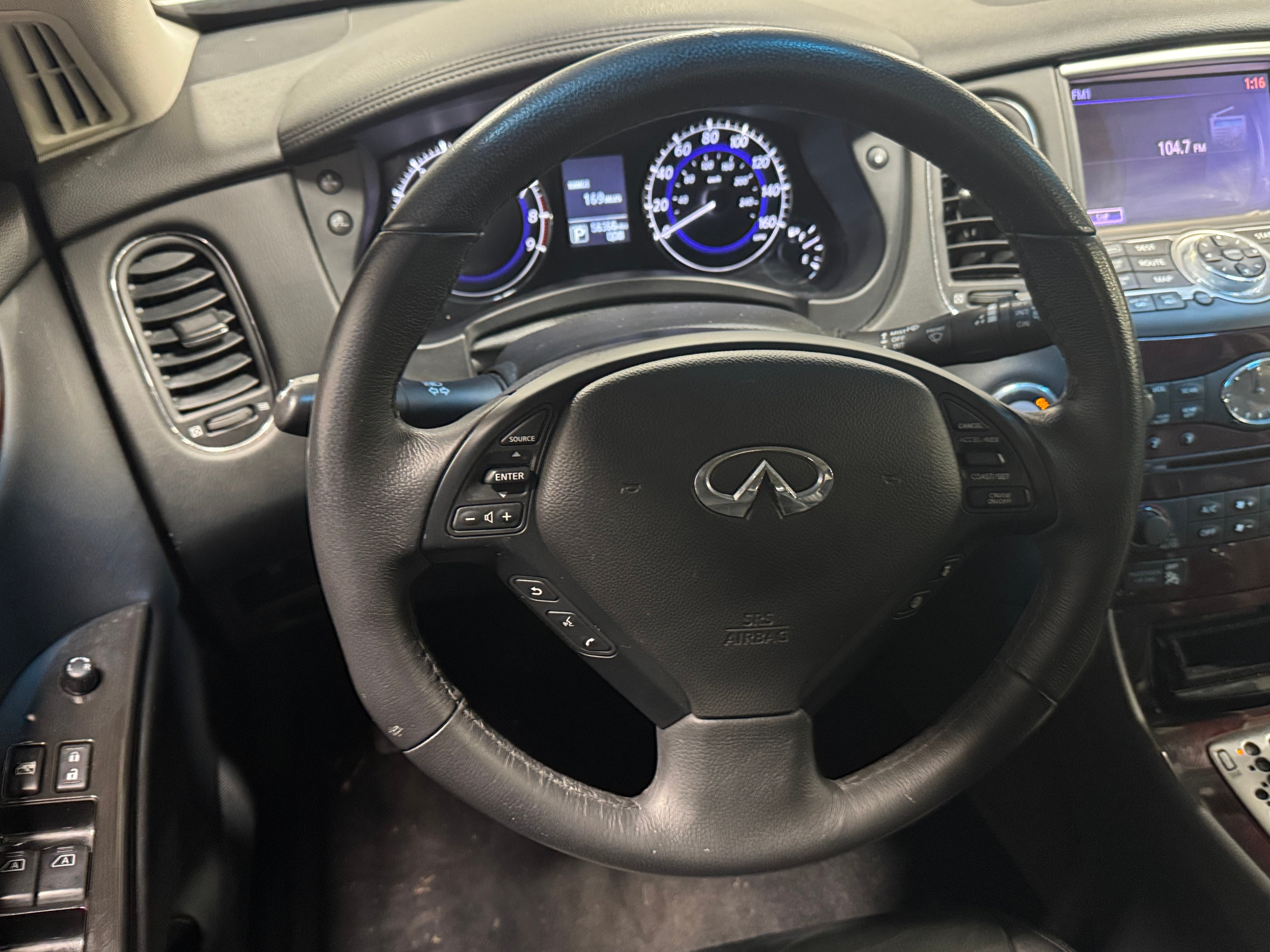 2017 INFINITI QX50 Base 4