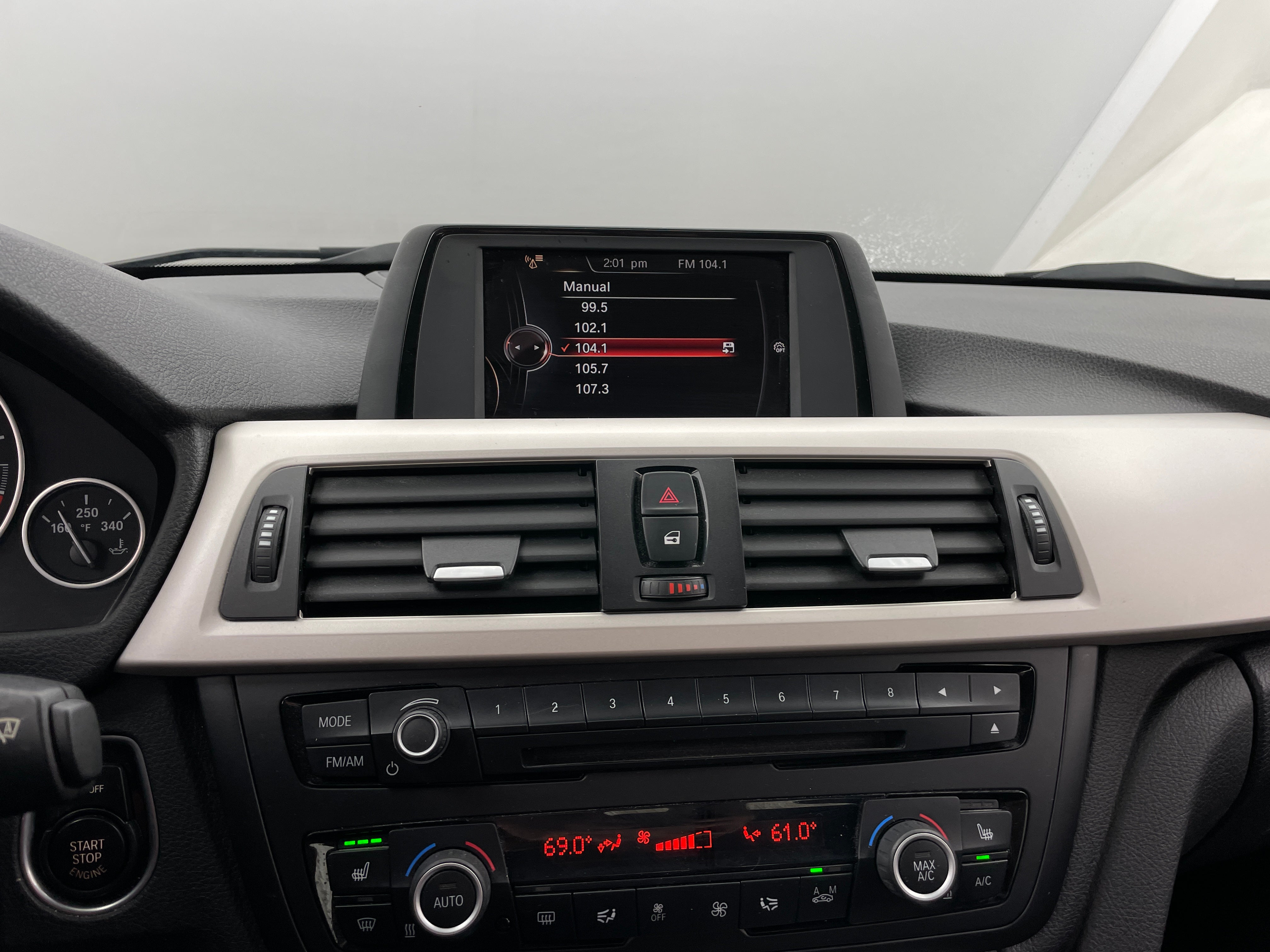 2015 BMW 3 Series 320i xDrive 3