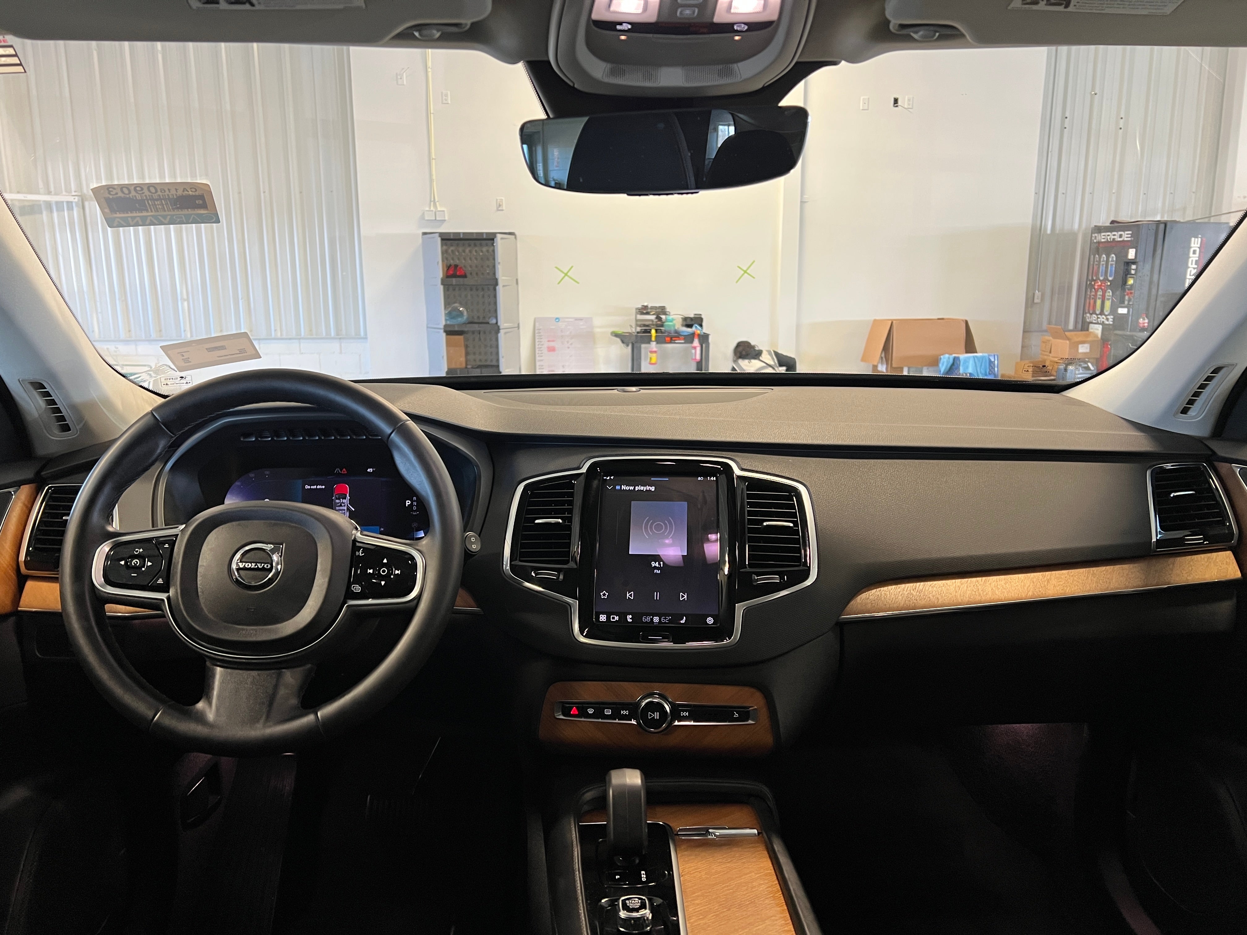 2023 Volvo XC90 B6 Plus 2