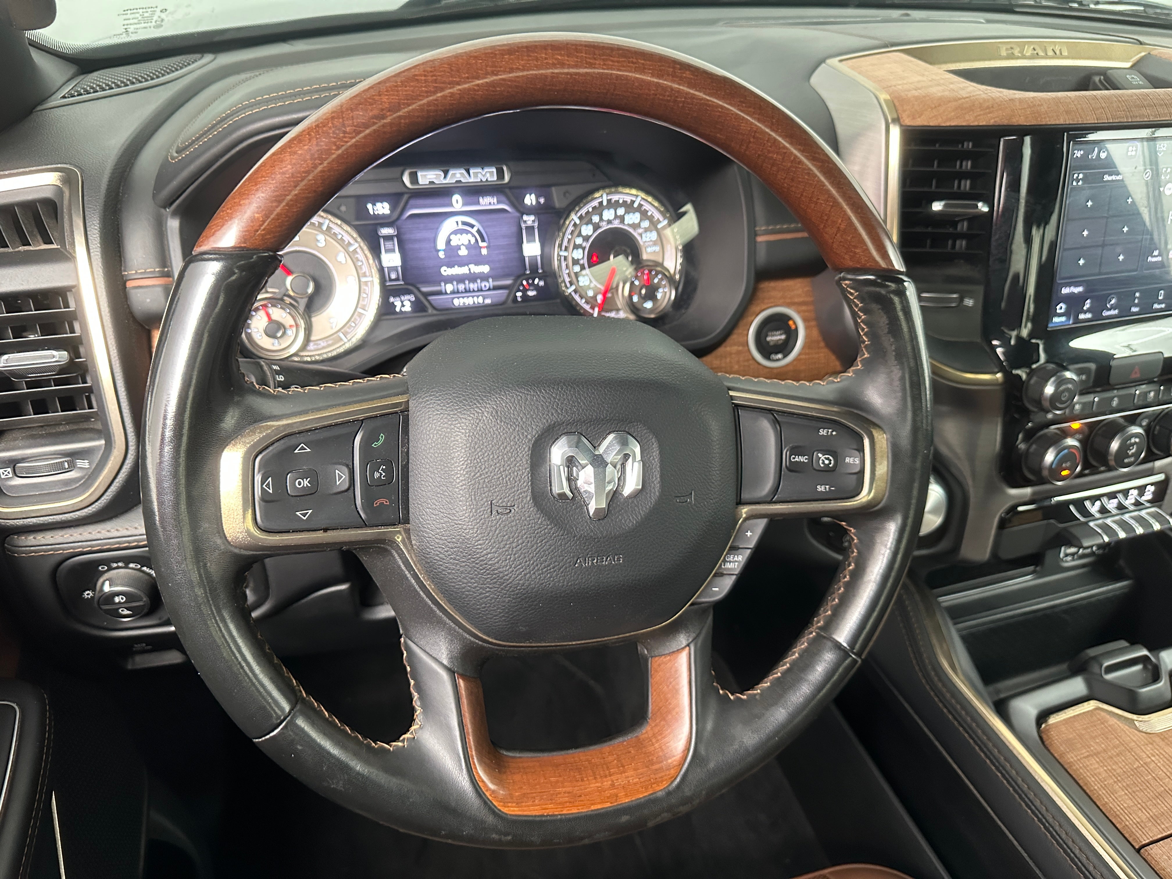 2022 RAM 1500 laramie Longhorn 5