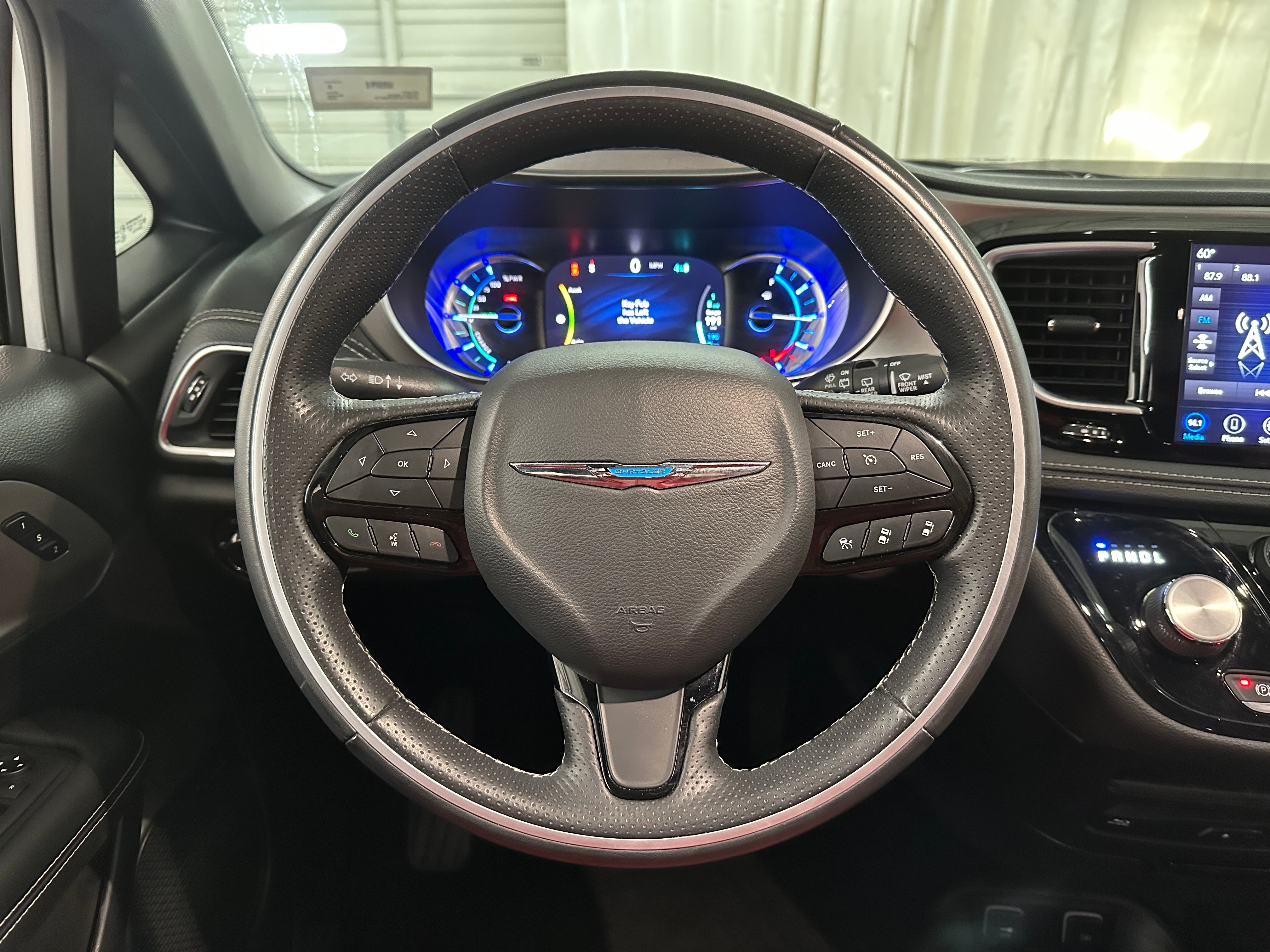 2020 Chrysler Pacifica  5