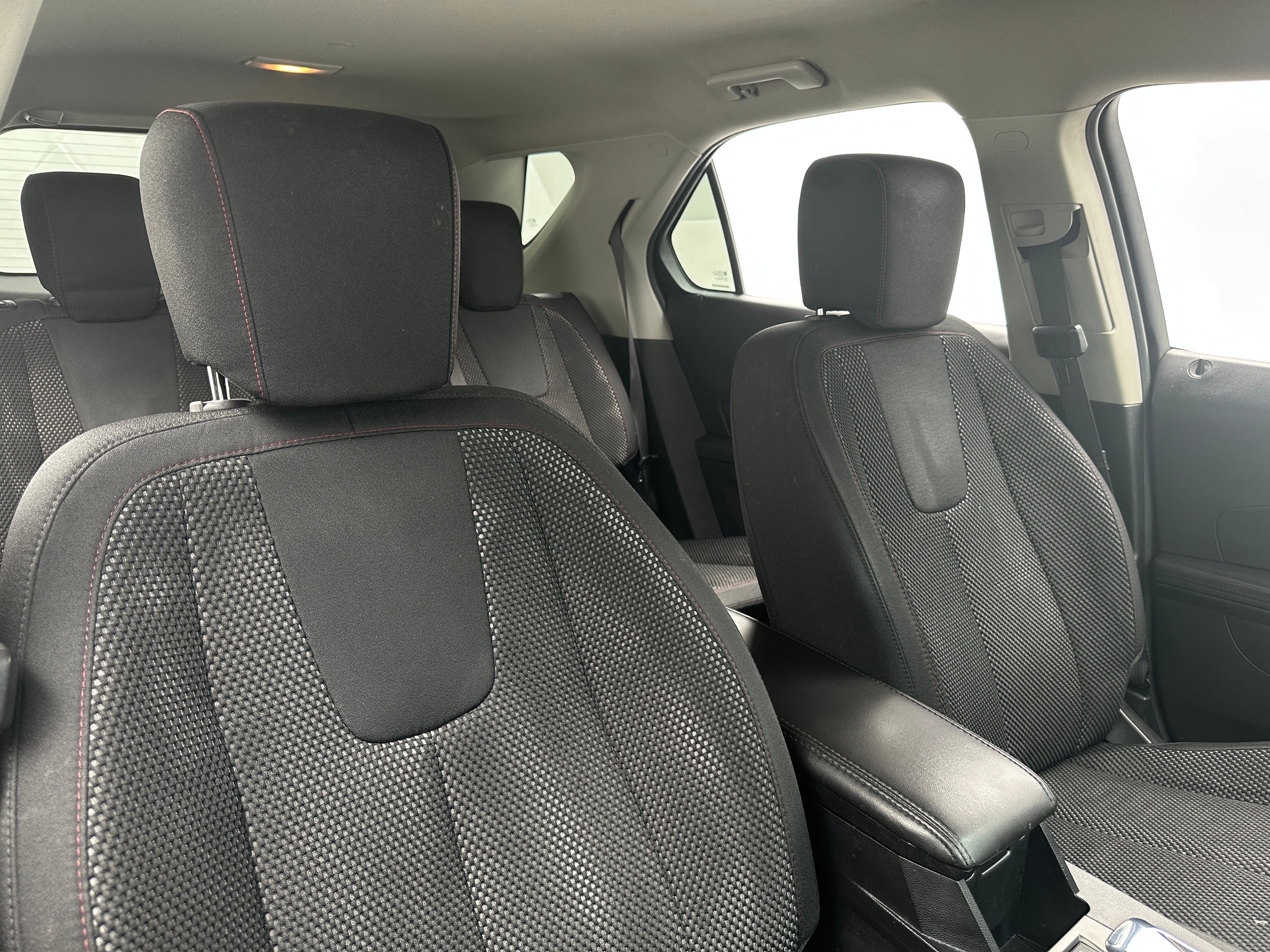 2017 Chevrolet Equinox LT 2