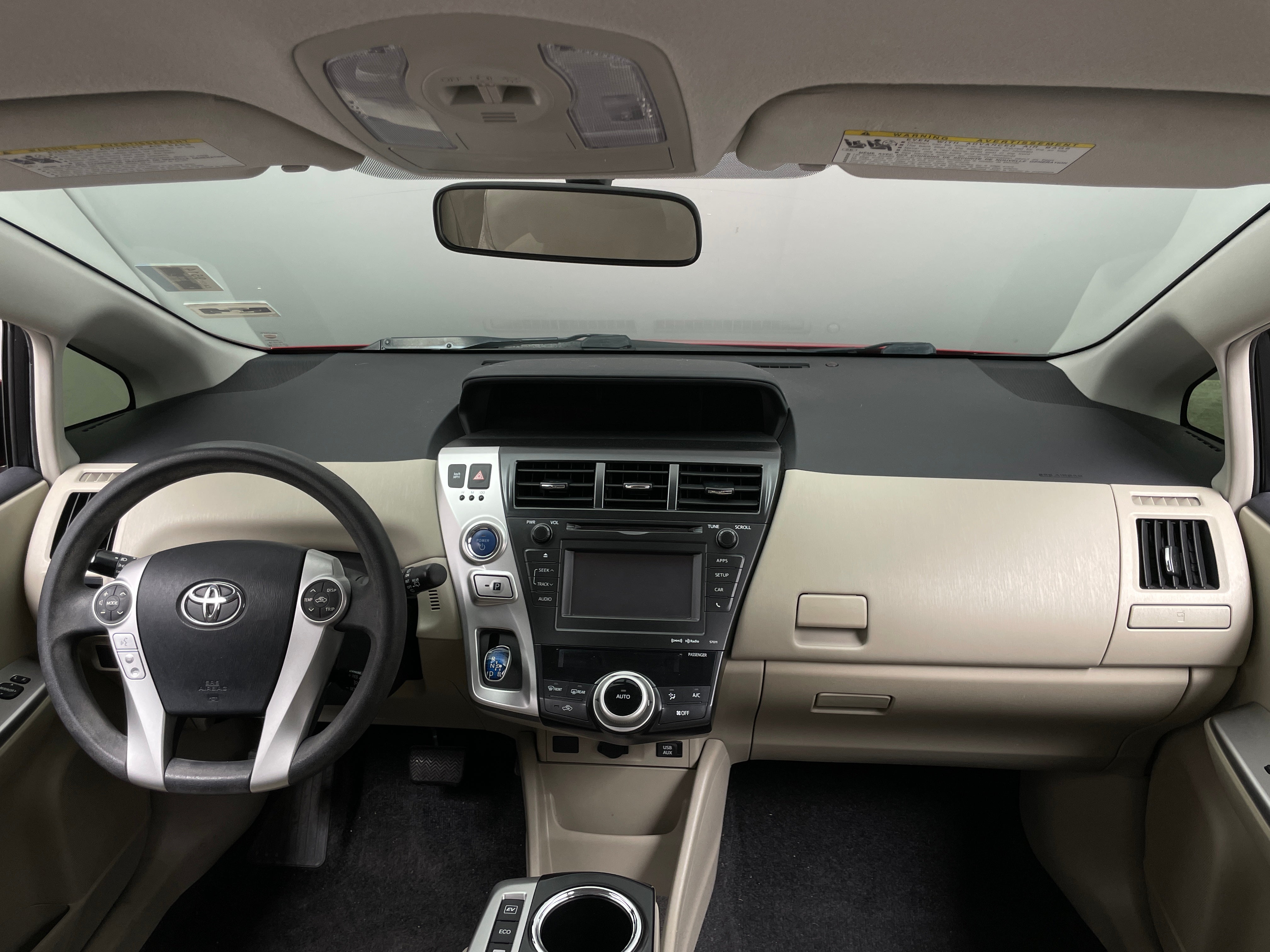 2014 Toyota Prius v Three 2