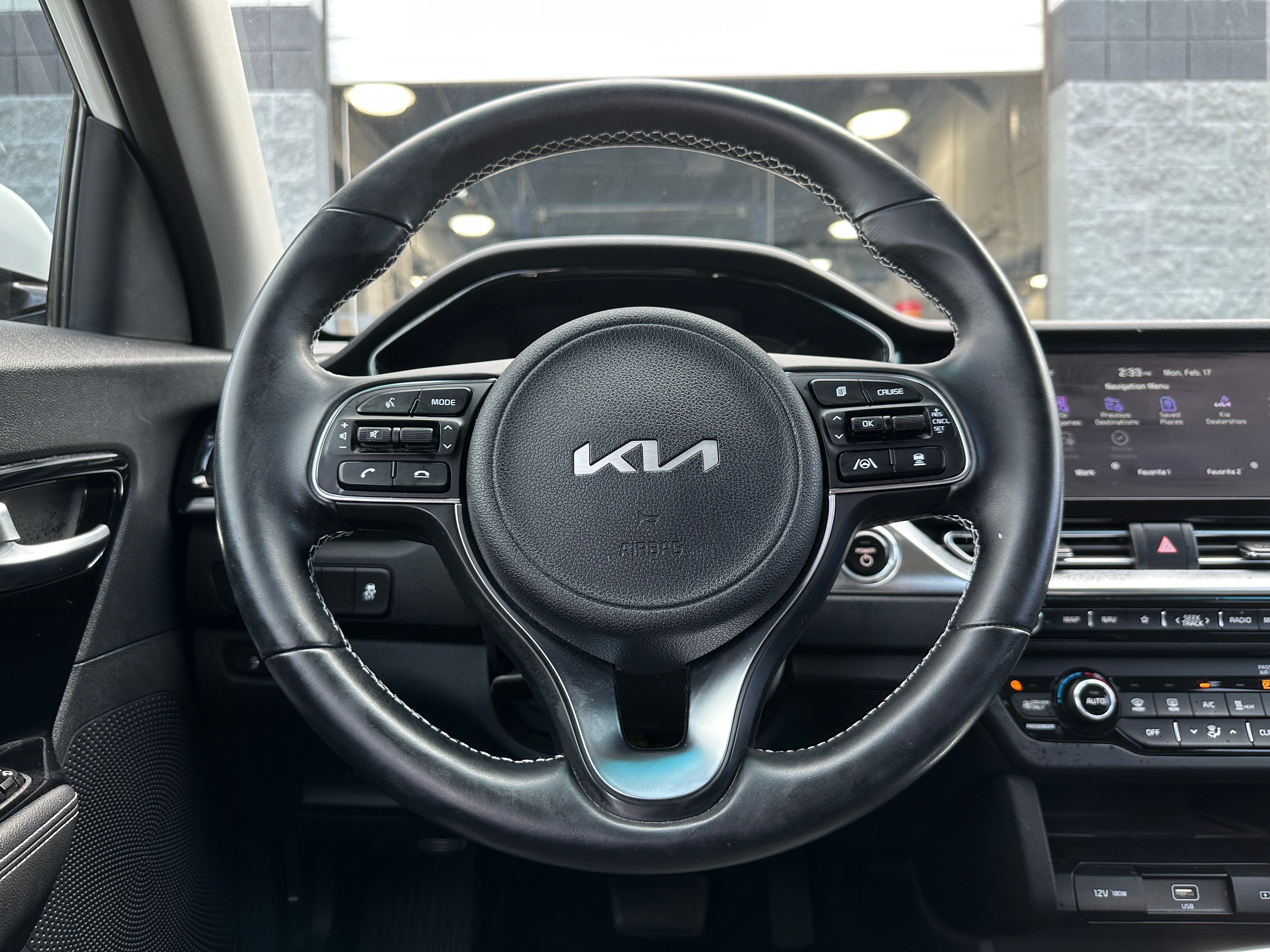 2022 Kia Niro EX 5