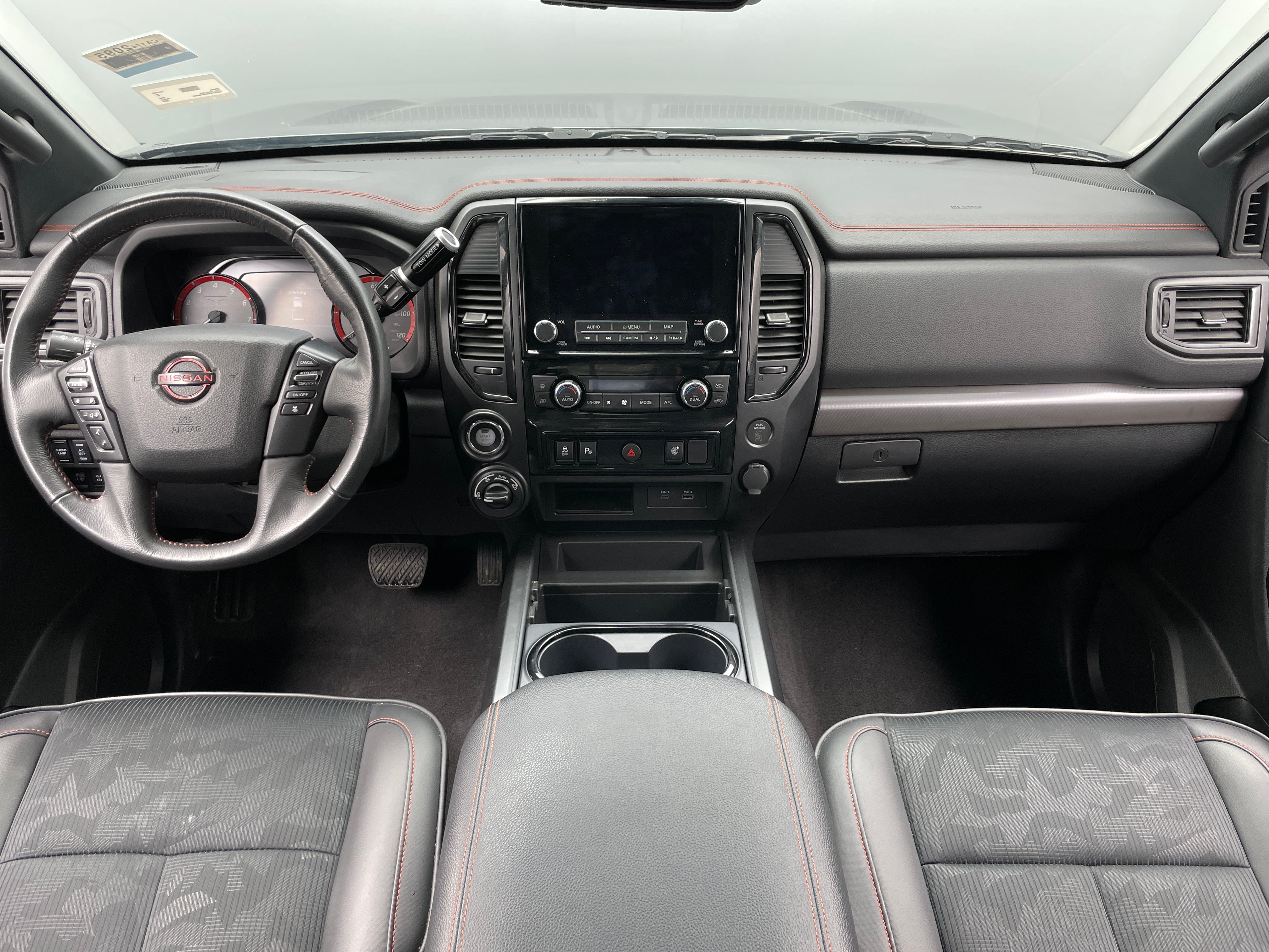 2024 Nissan Titan PRO-4X 3