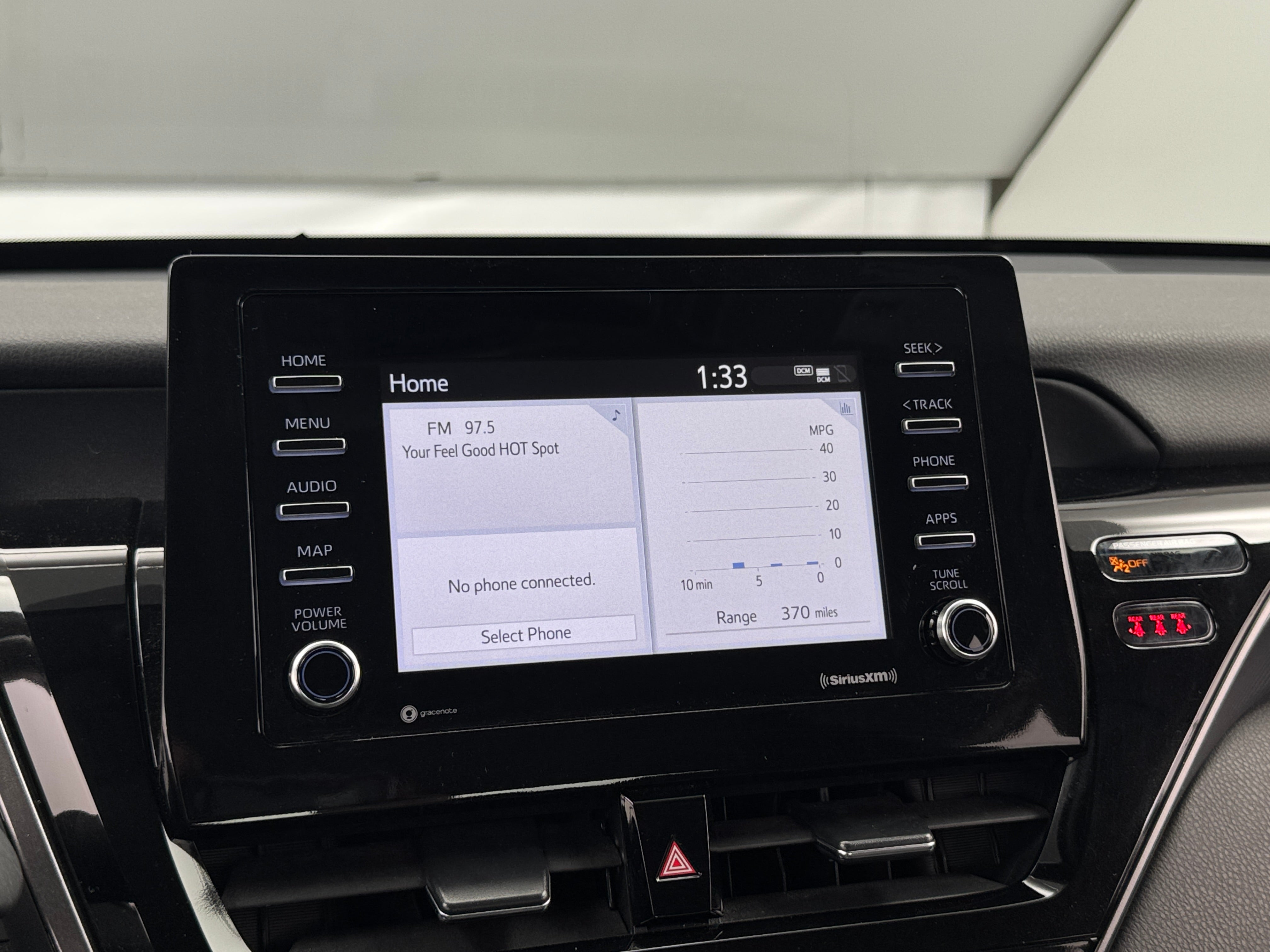2023 Toyota Camry LE 4