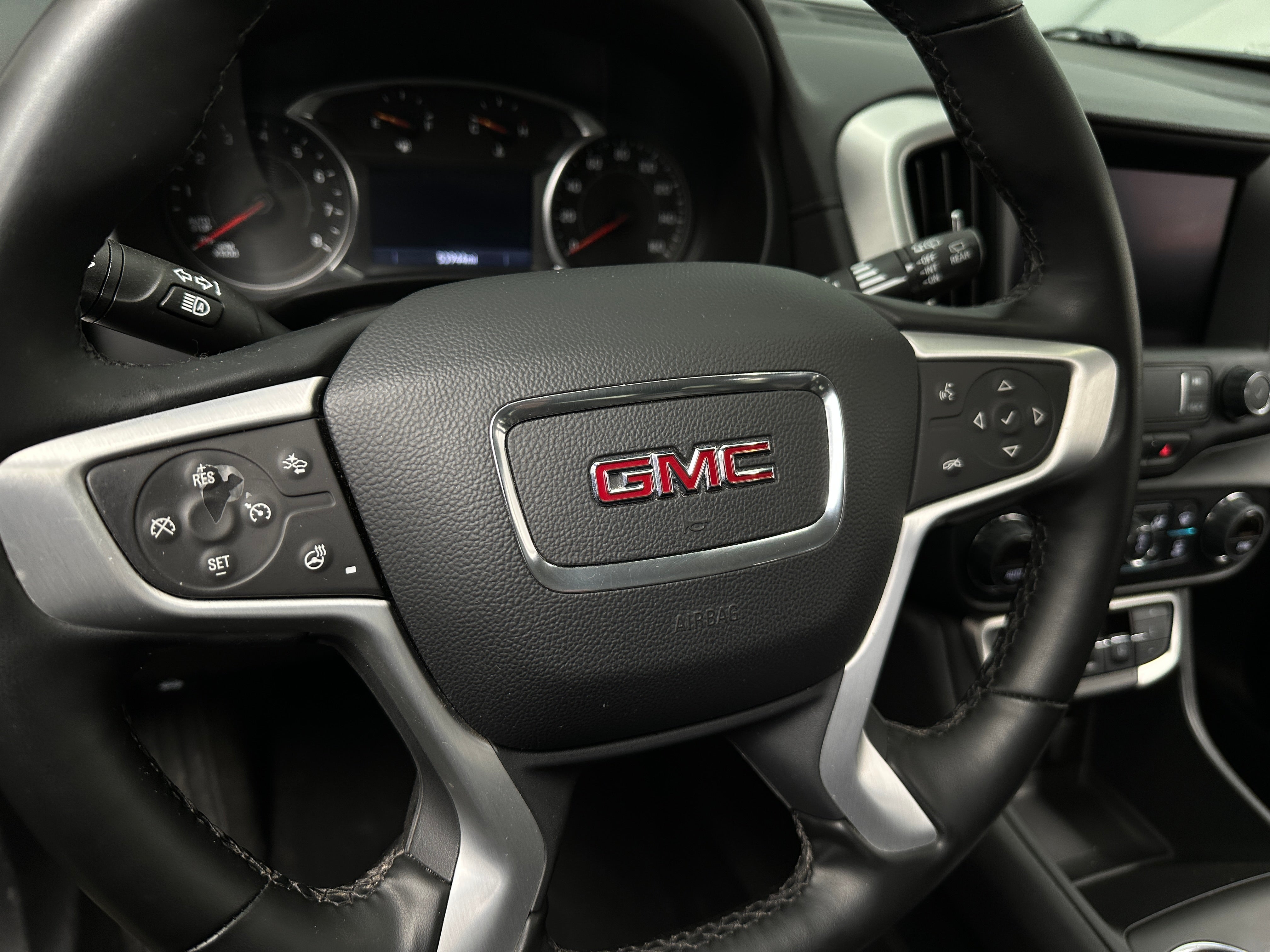 2023 GMC Terrain SLT 4