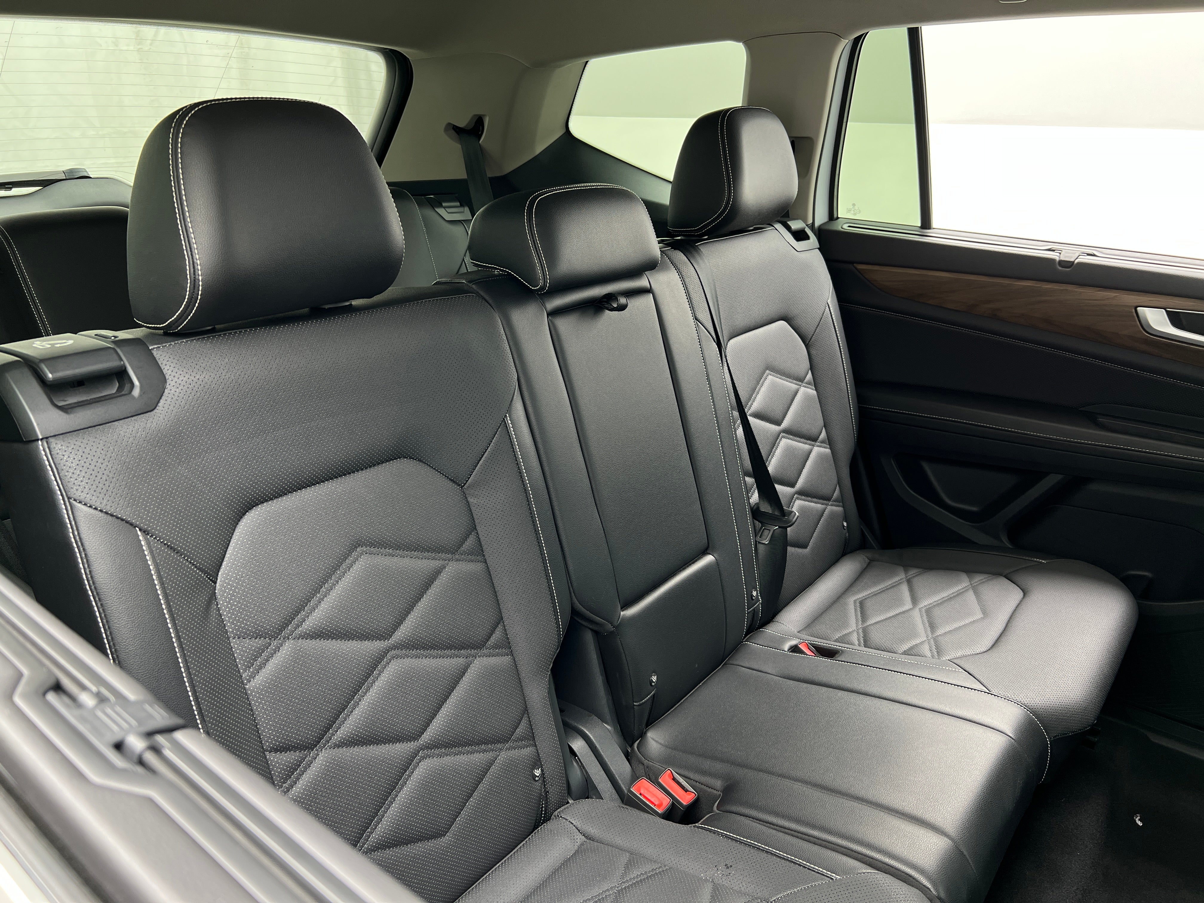 2024 Volkswagen Atlas SE 5