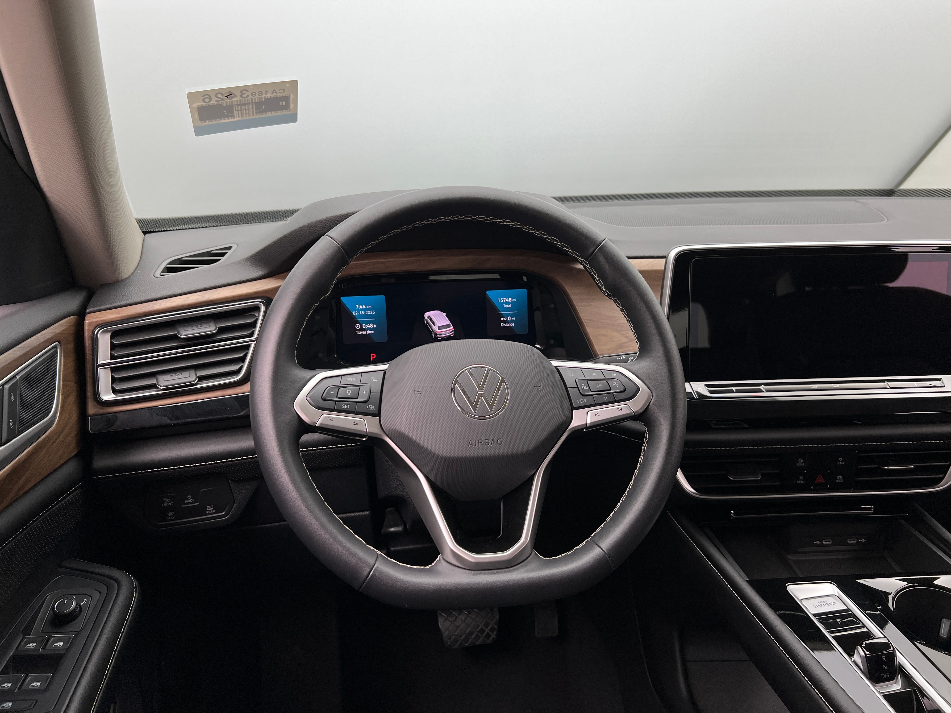 2024 Volkswagen Atlas SE 4