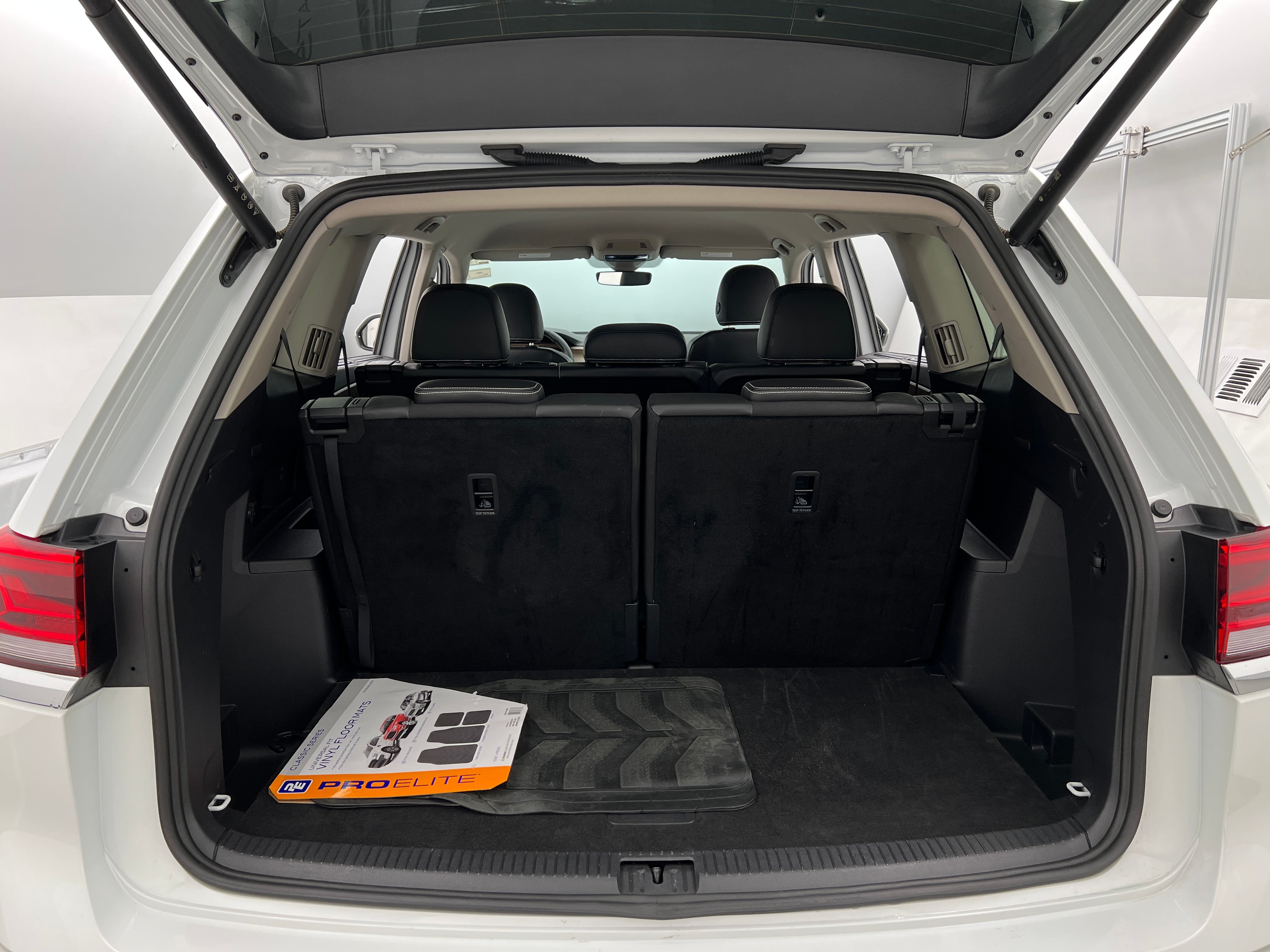 2024 Volkswagen Atlas SE 6