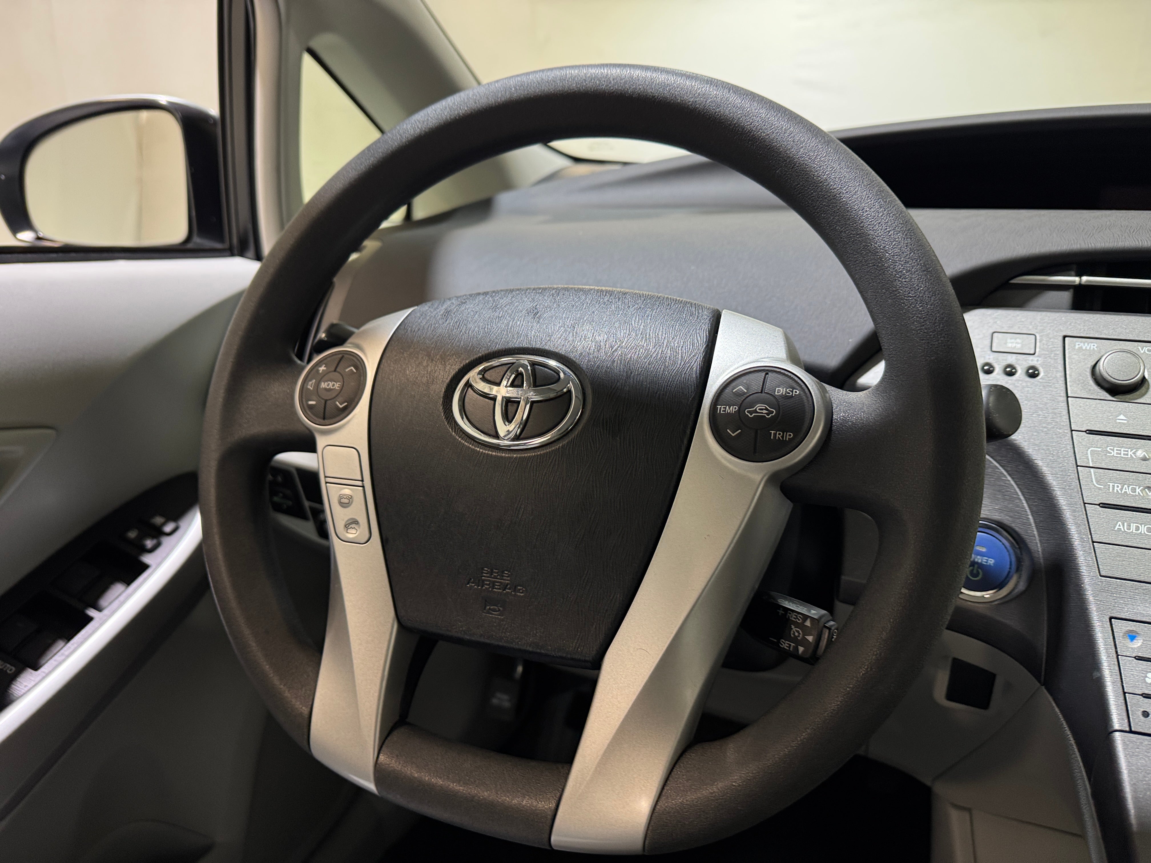 2015 Toyota Prius Two 5