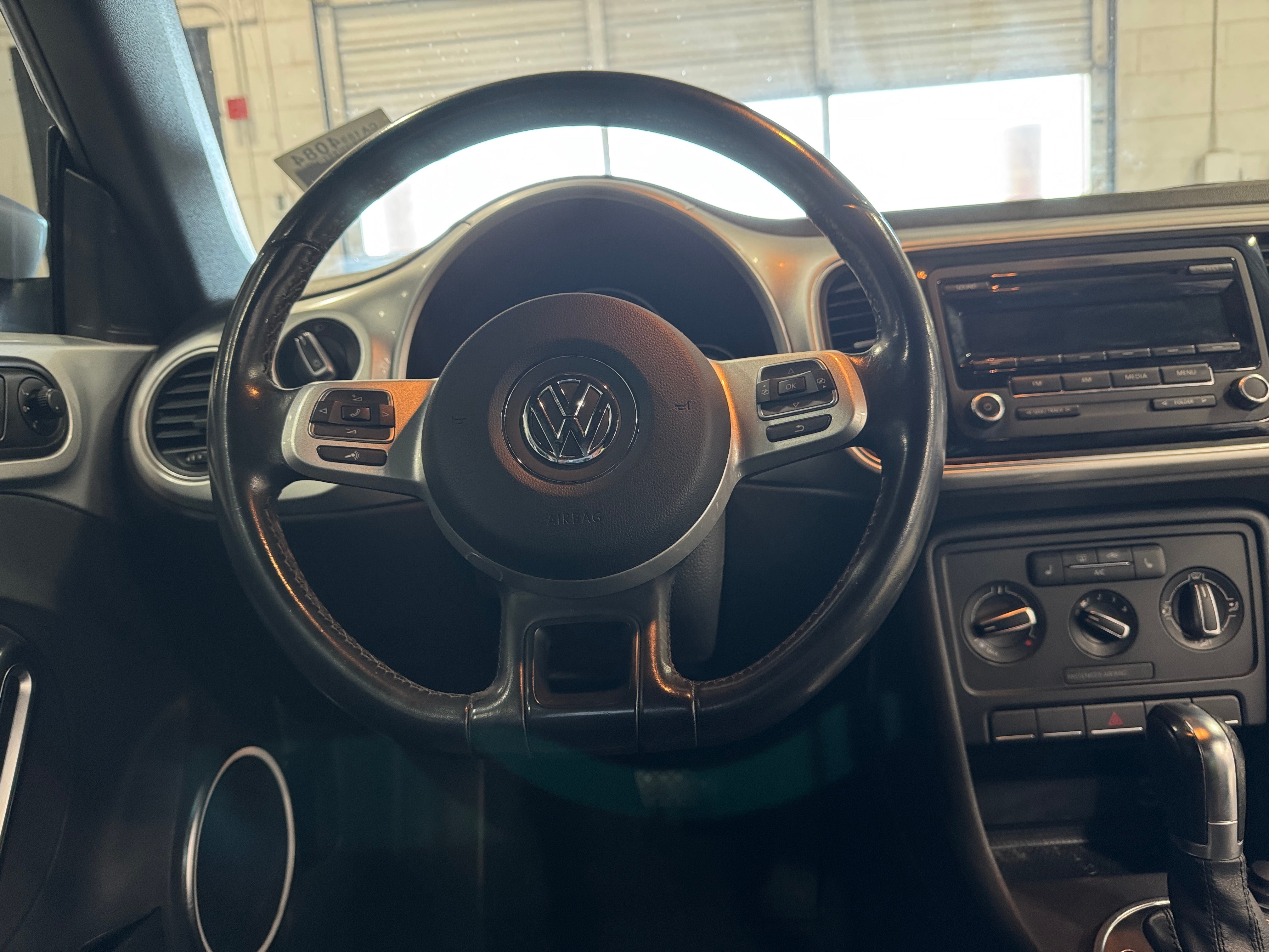 2014 Volkswagen Beetle  4