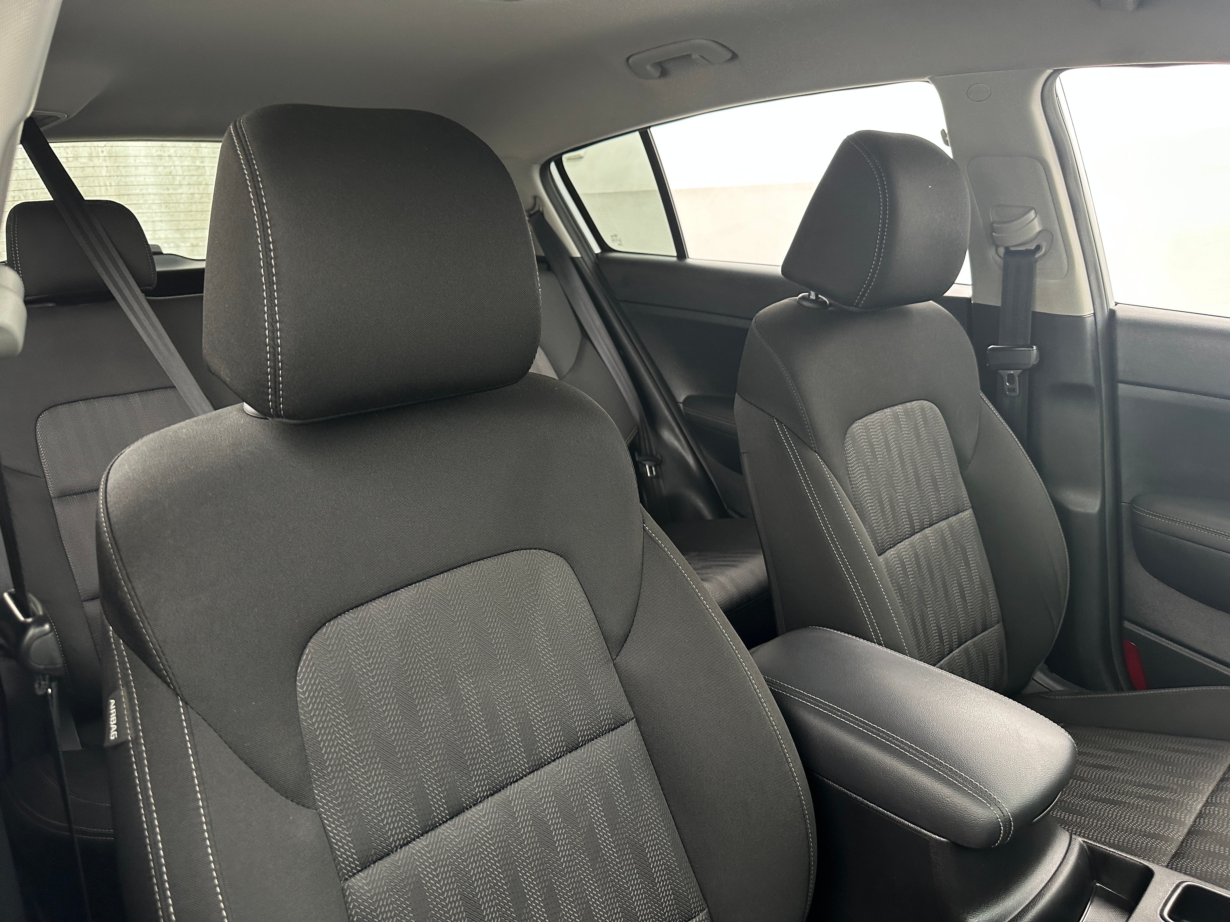 2022 Kia Sportage LX 2
