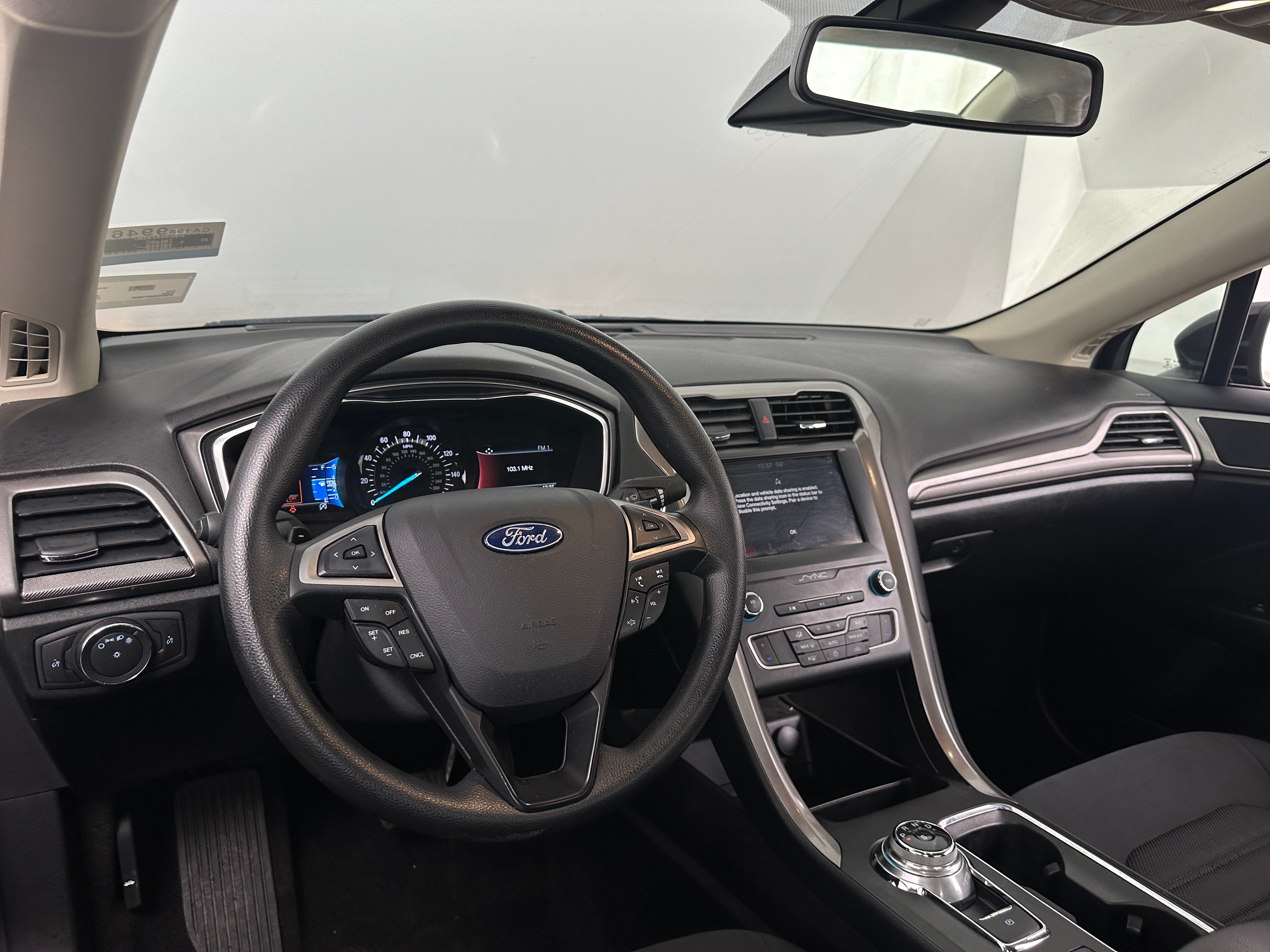 2019 Ford Fusion SE 3