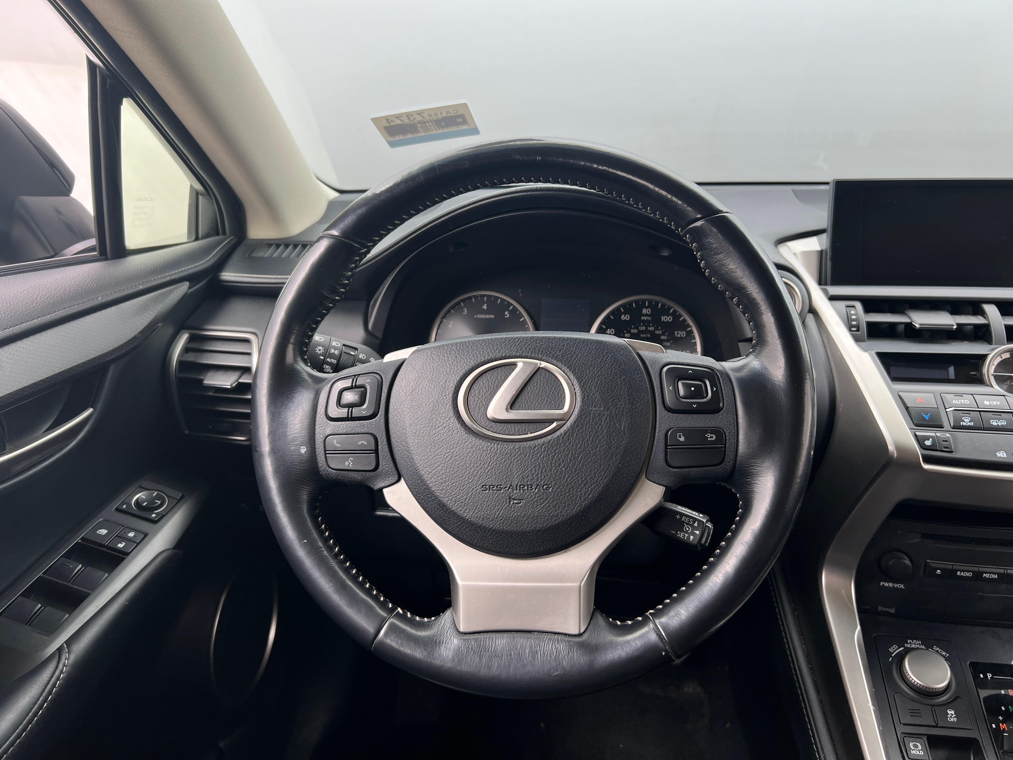 2015 Lexus NX 200t 4