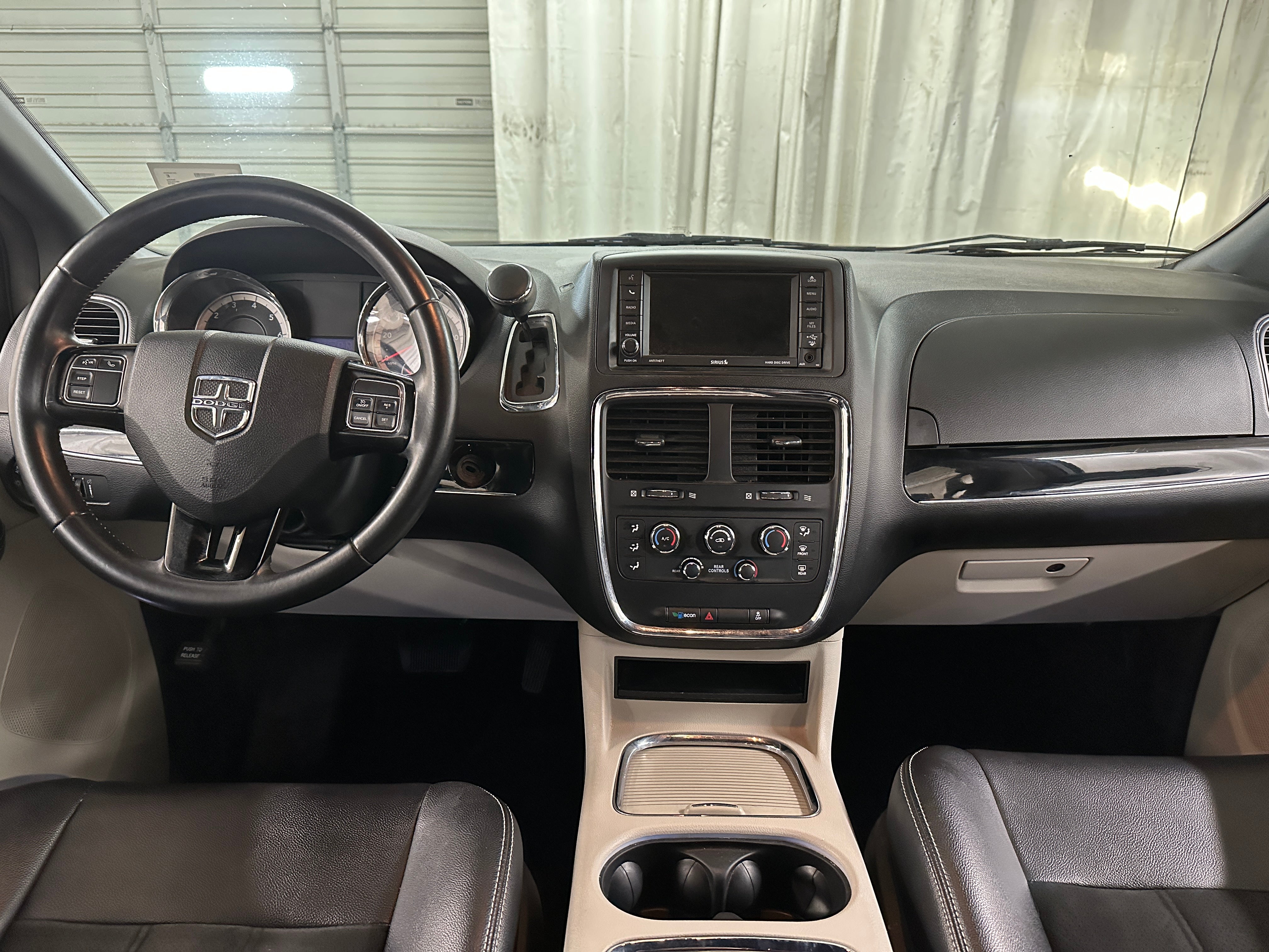 2019 Dodge Grand Caravan SXT 3