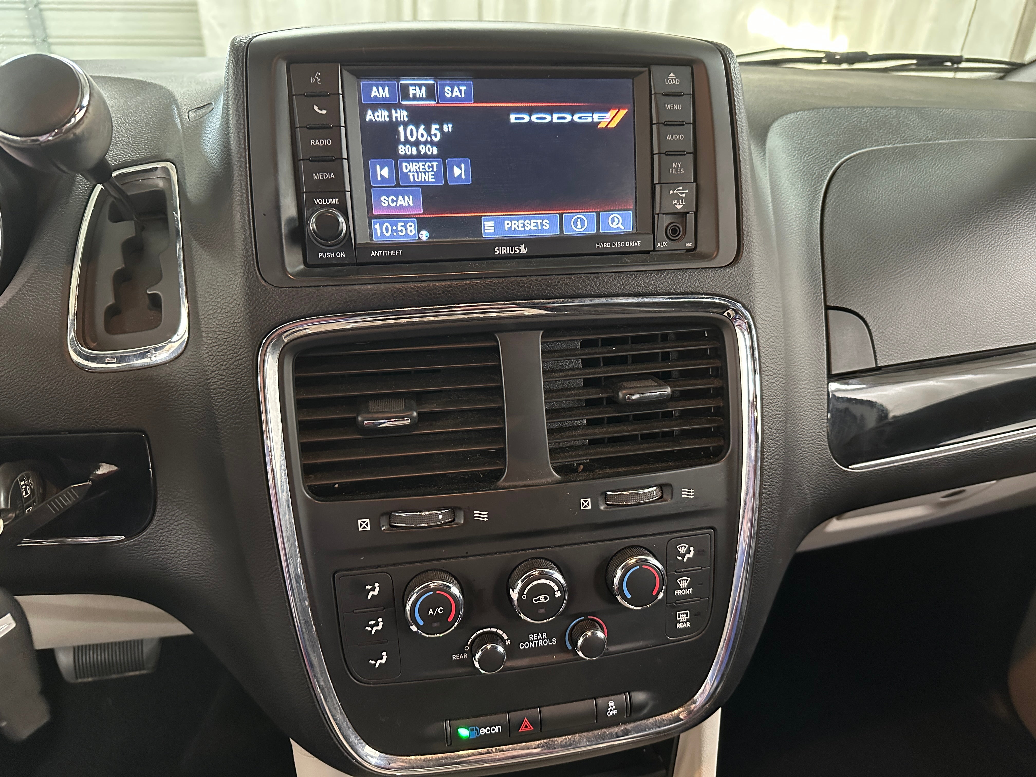 2019 Dodge Grand Caravan SXT 4