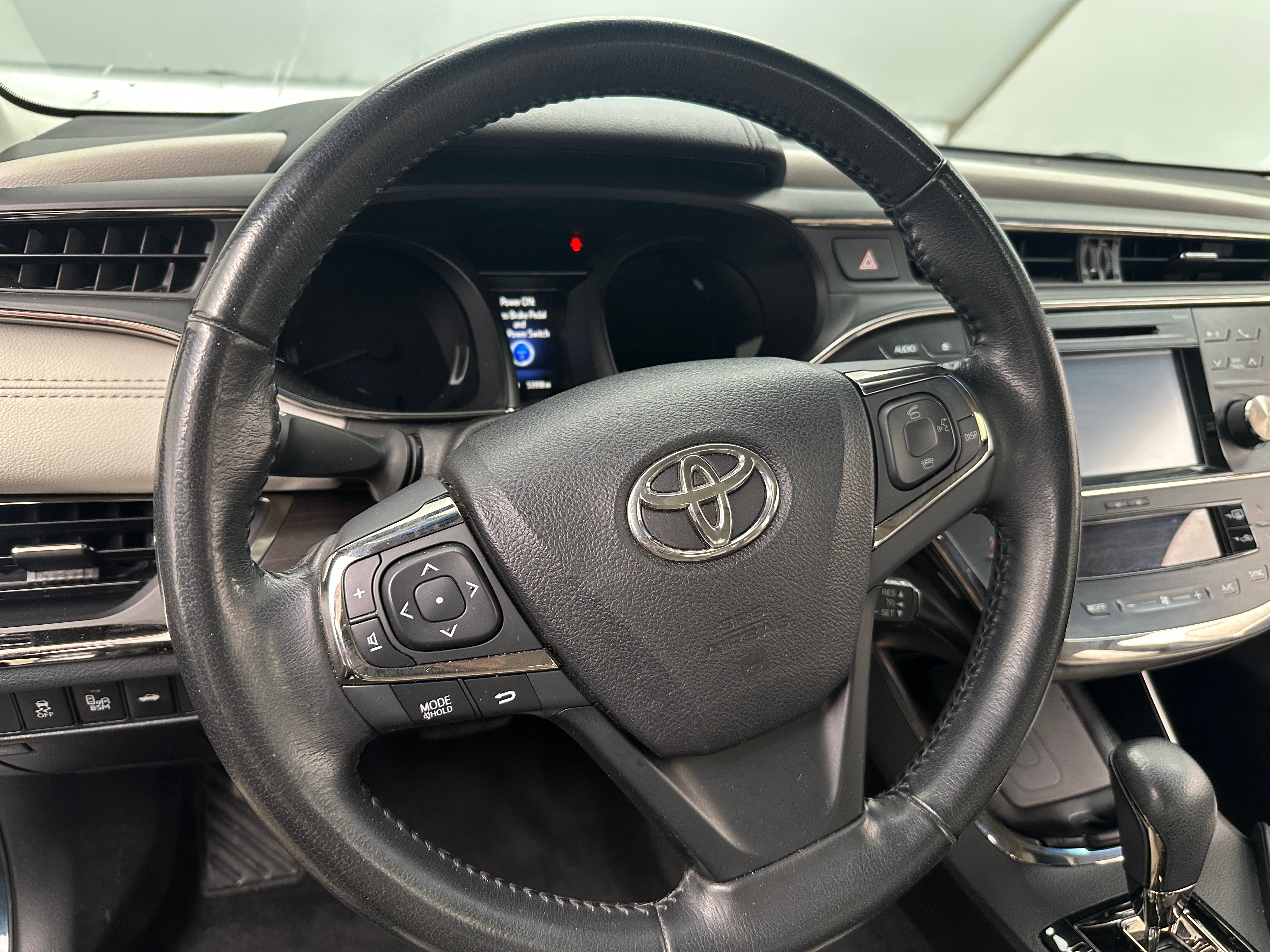 2016 Toyota Avalon XLE 4