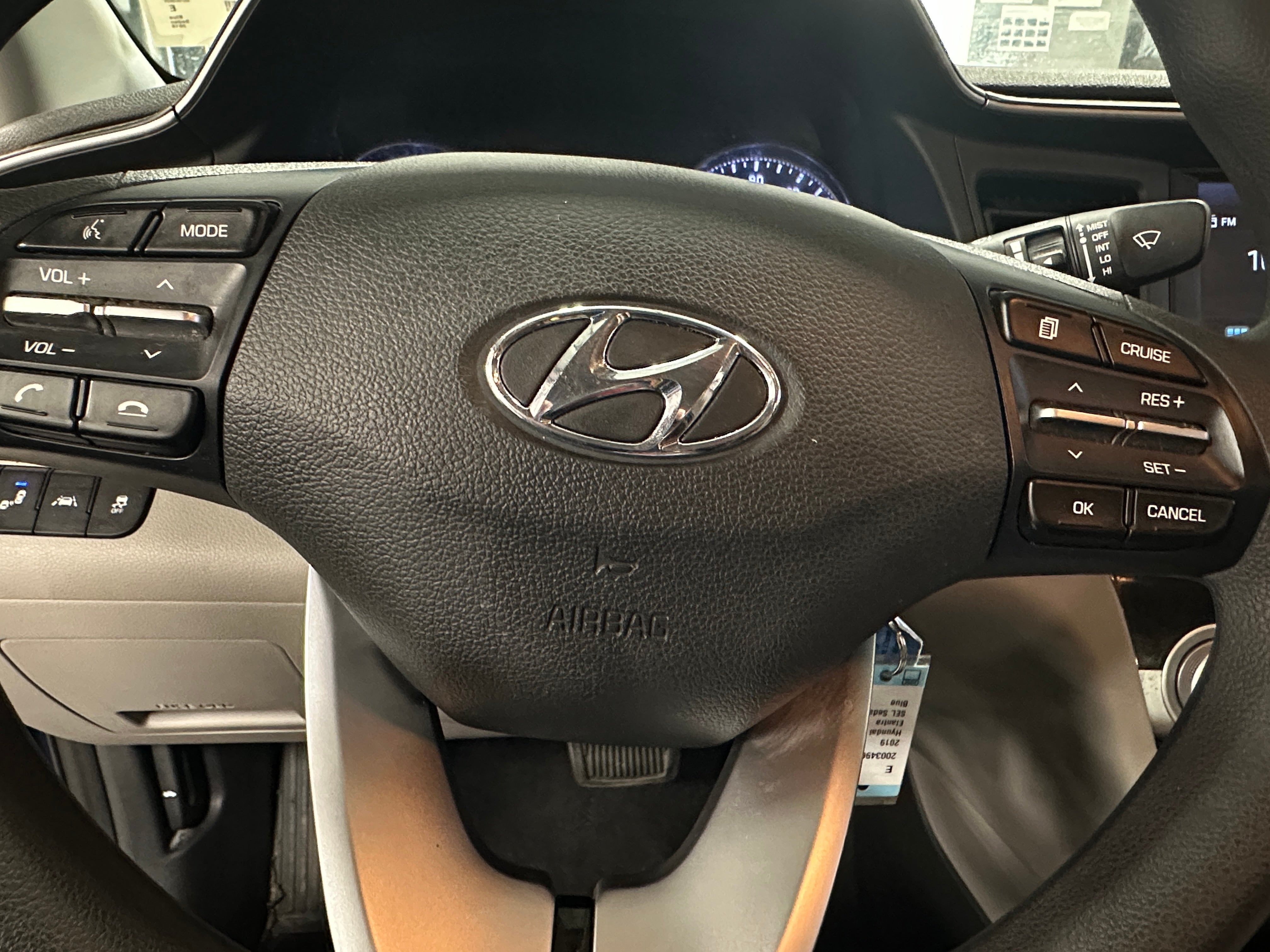 2019 Hyundai Elantra SEL 5