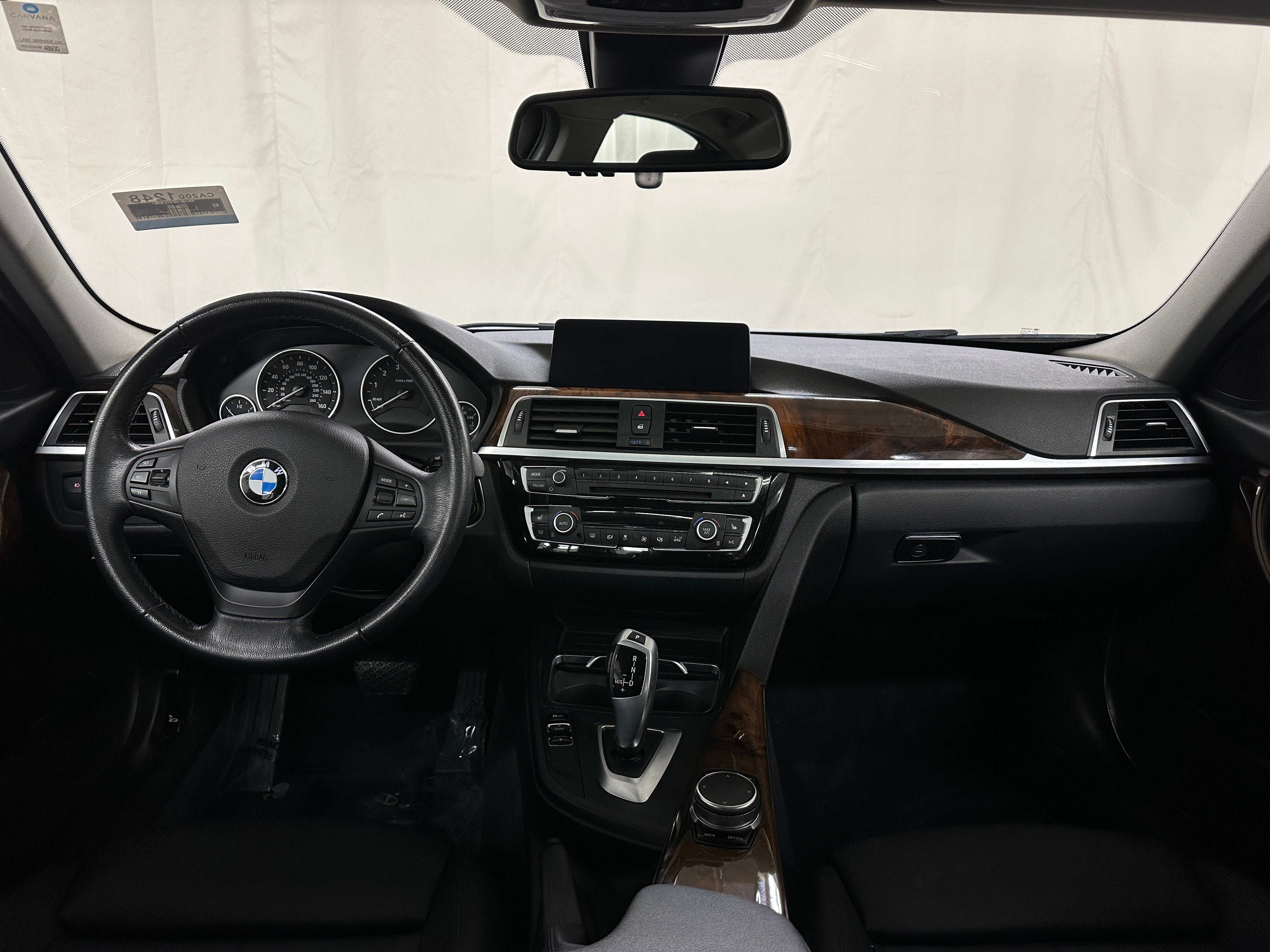 2018 BMW 3 Series 320i xDrive 2