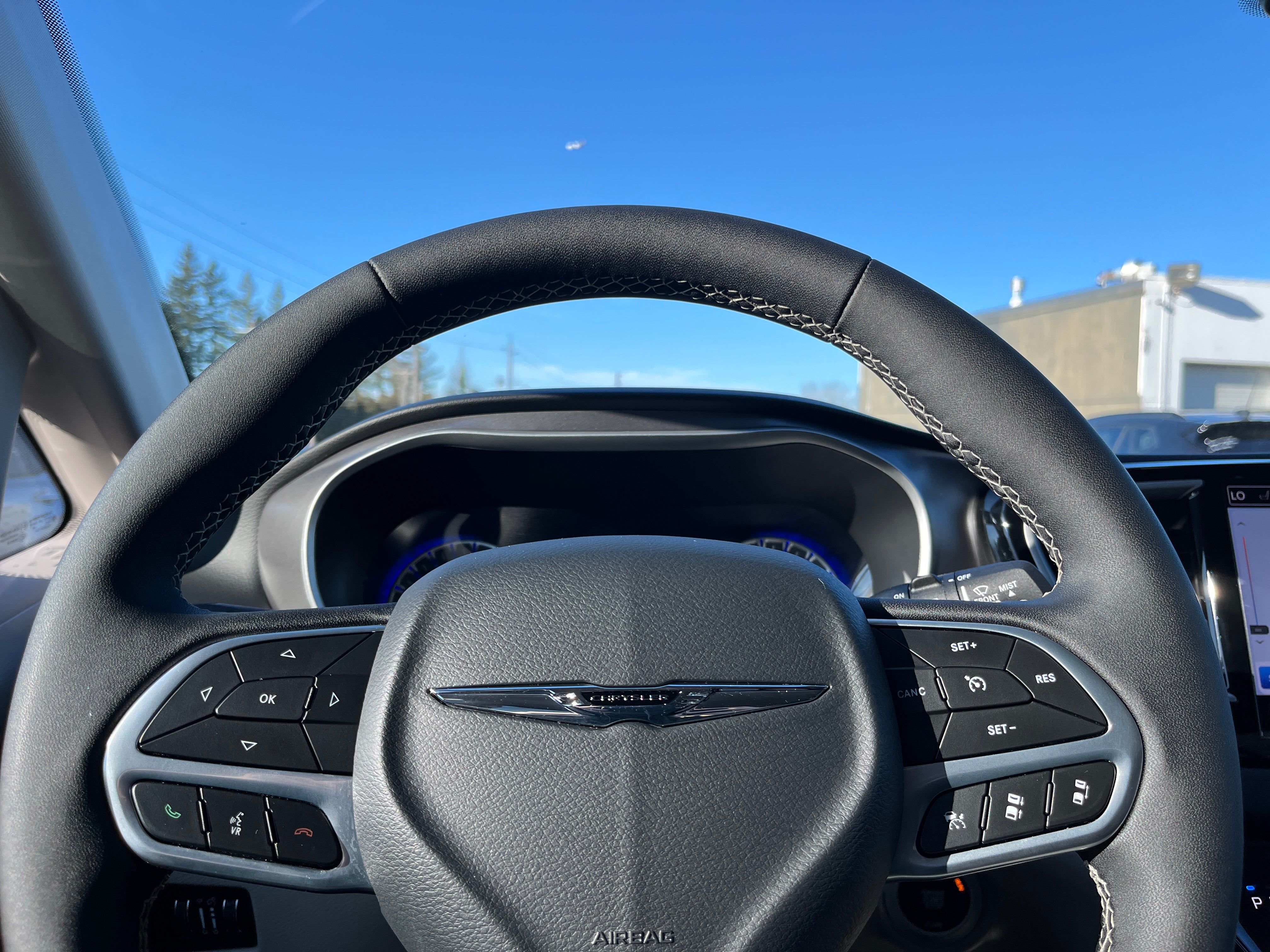 2024 Chrysler Pacifica Touring L 5