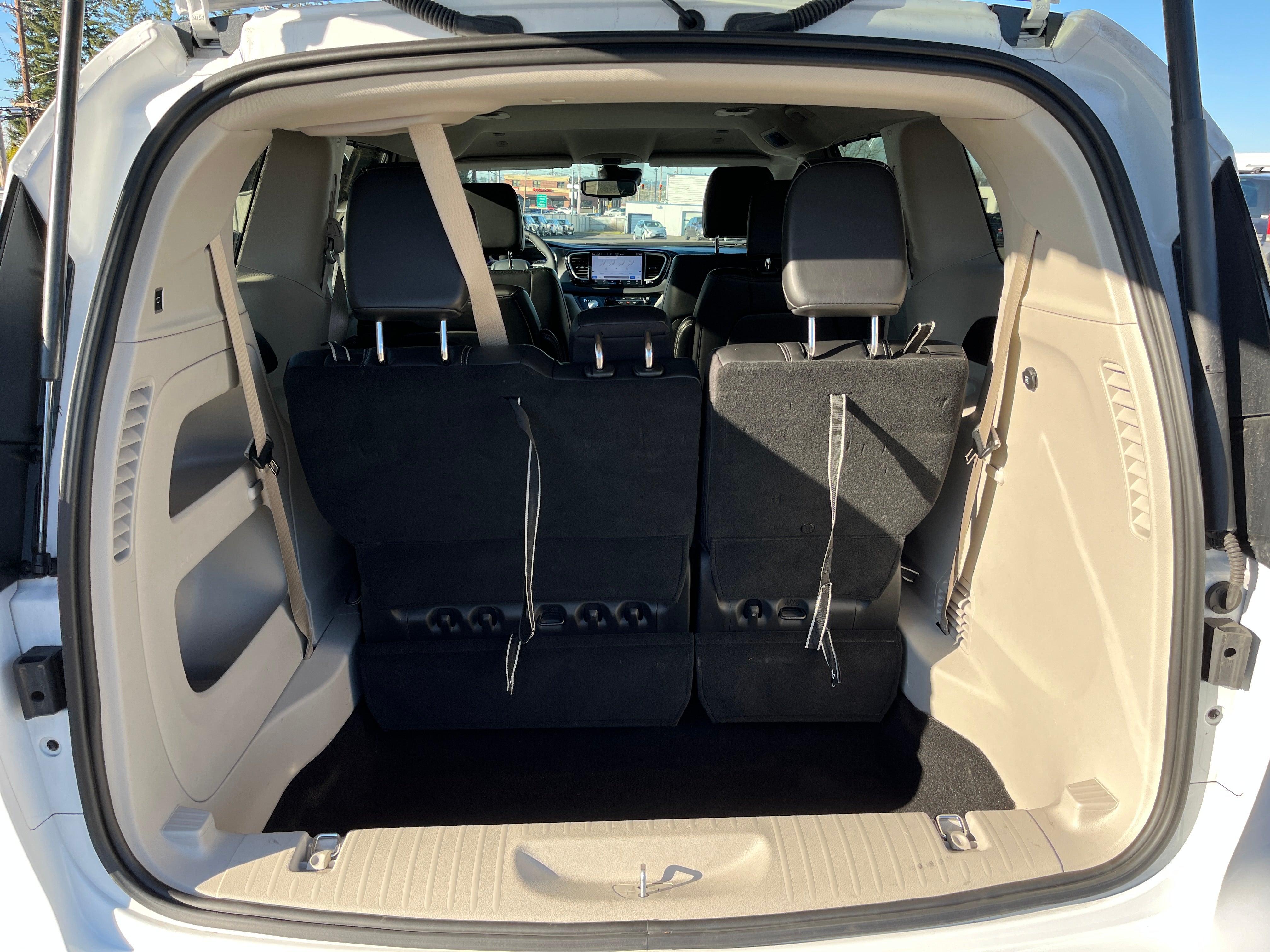 2024 Chrysler Pacifica Touring L 7