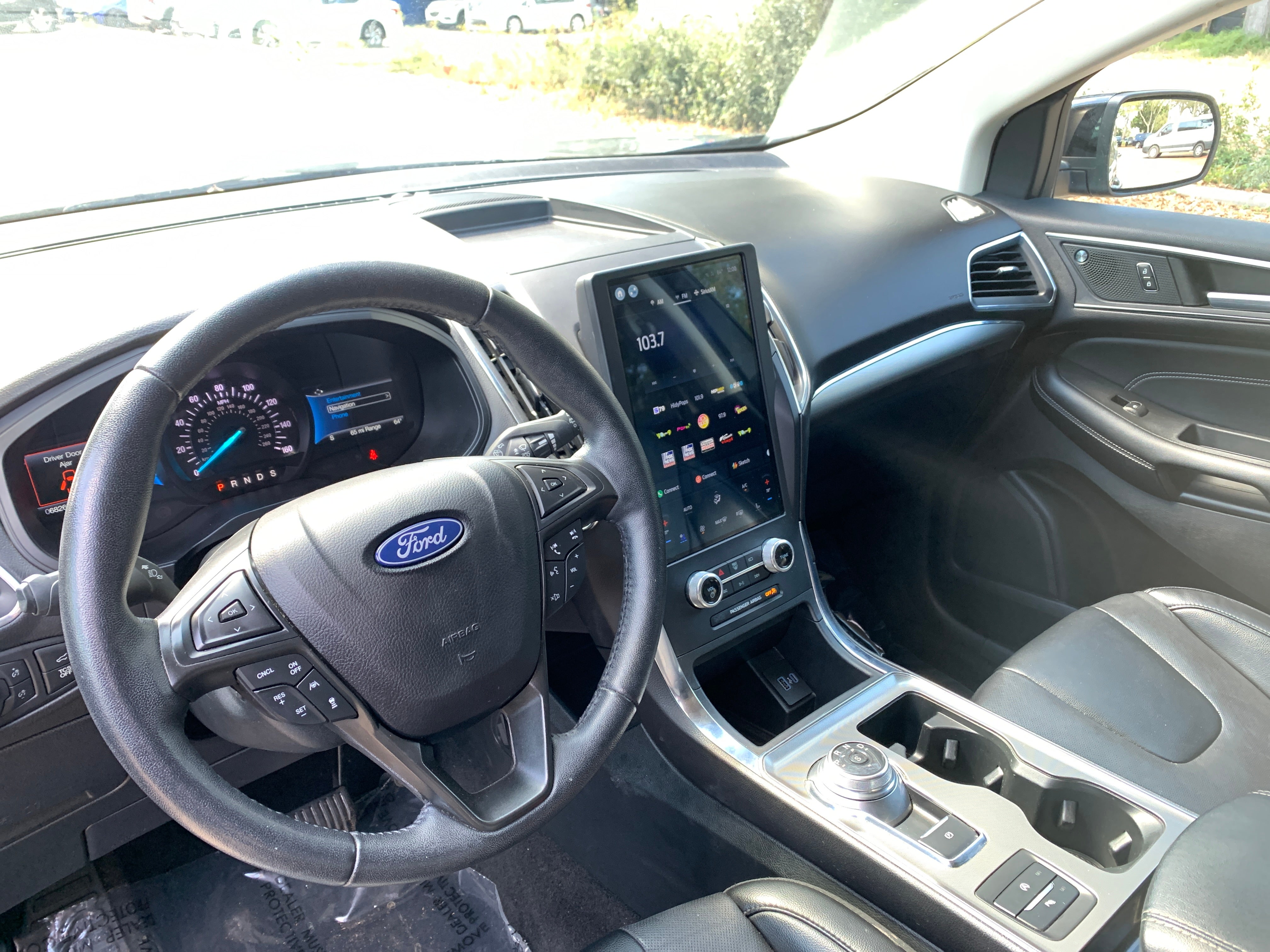 2022 Ford Edge Titanium - Photo 8
