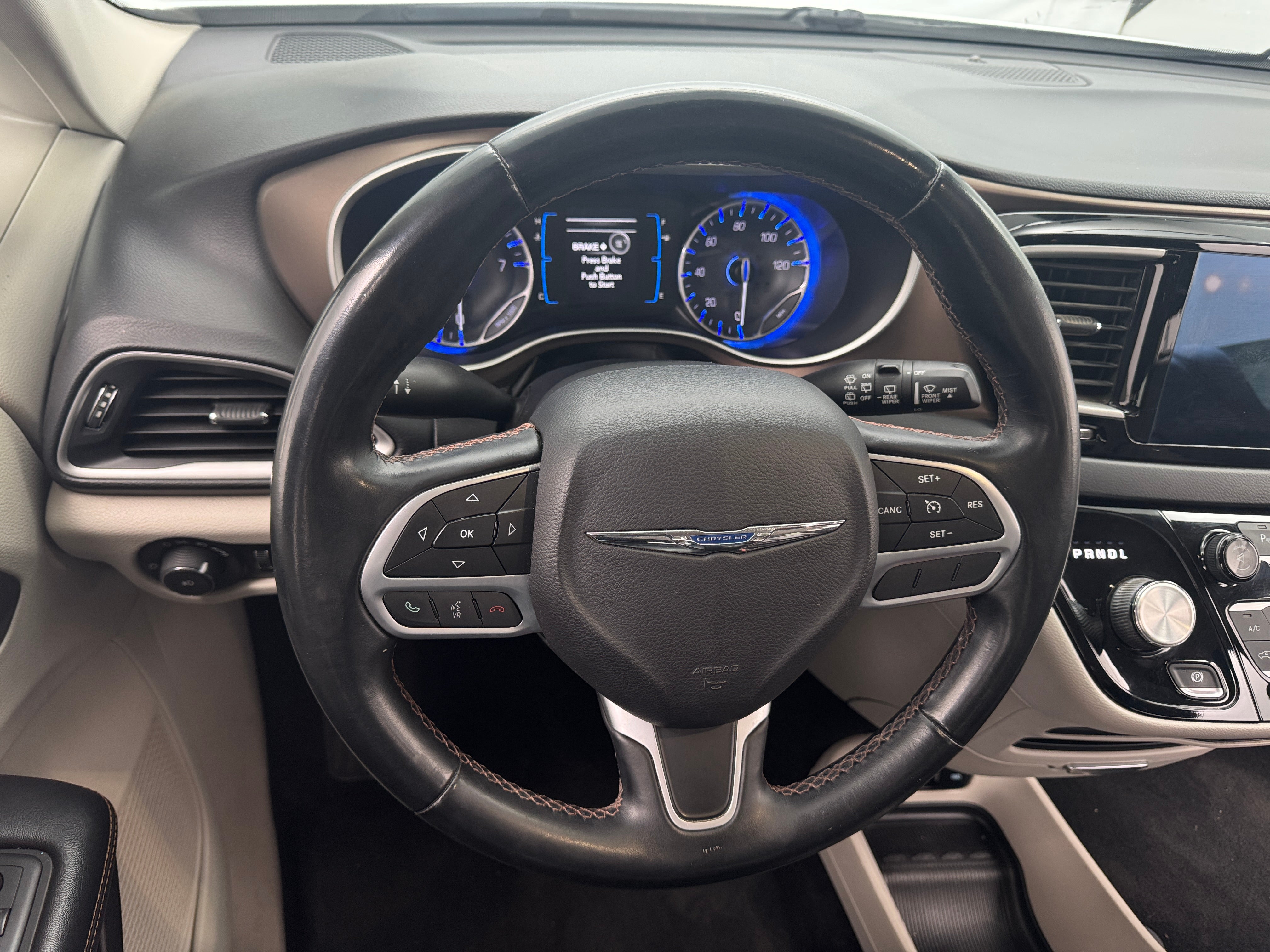 2017 Chrysler Pacifica Touring L 4