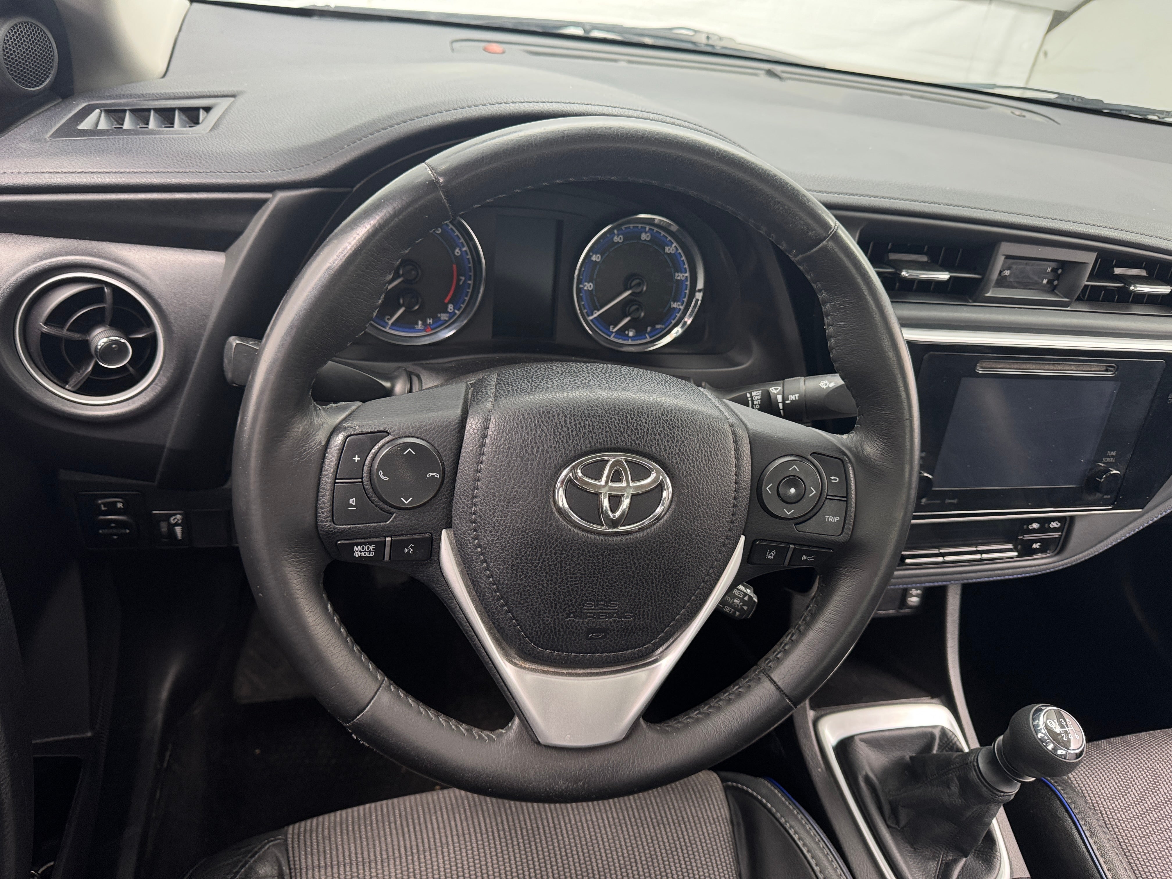 2017 Toyota Corolla SE 5