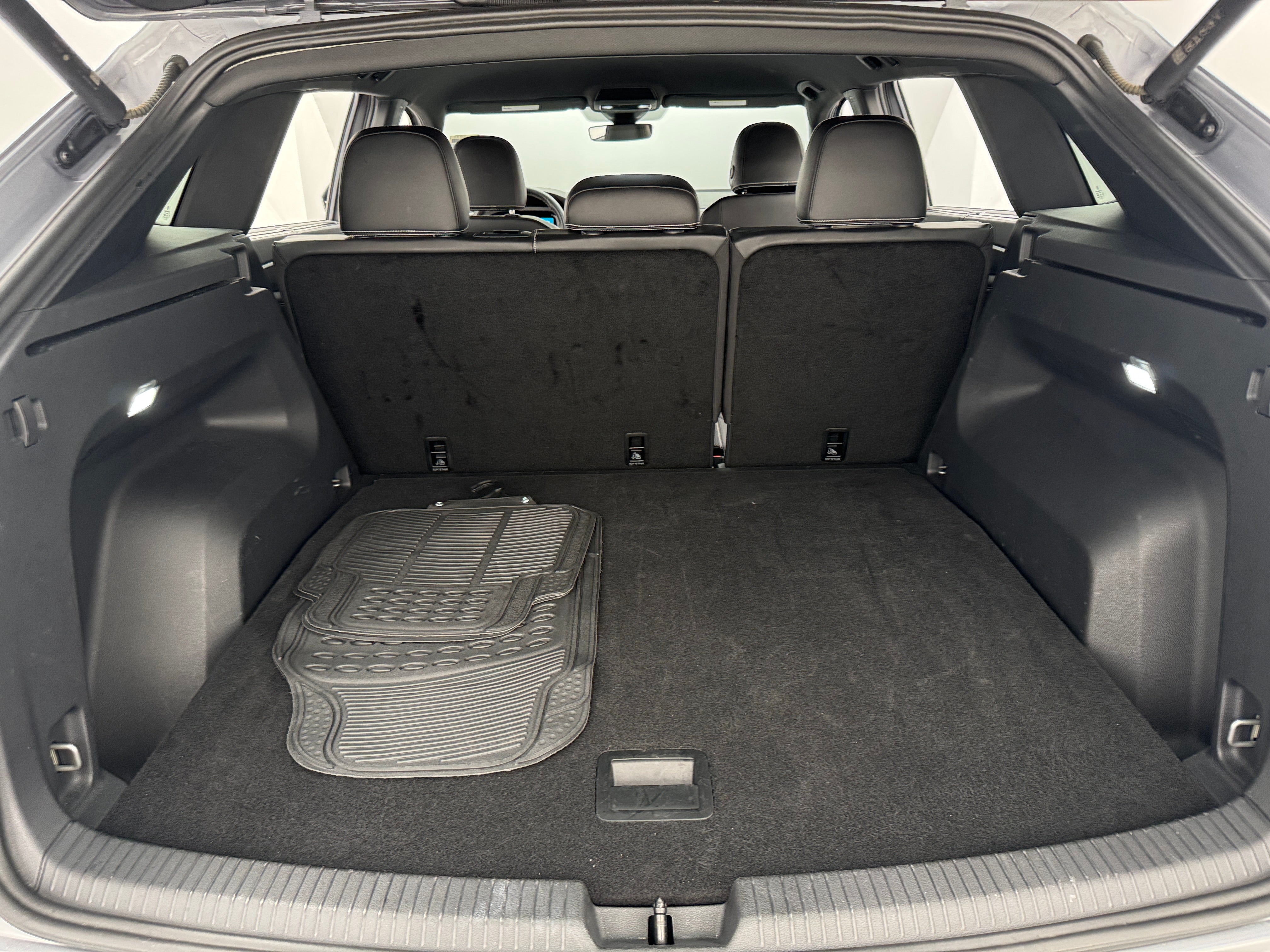 Thumbnail: 2024 Volkswagen Atlas - 6