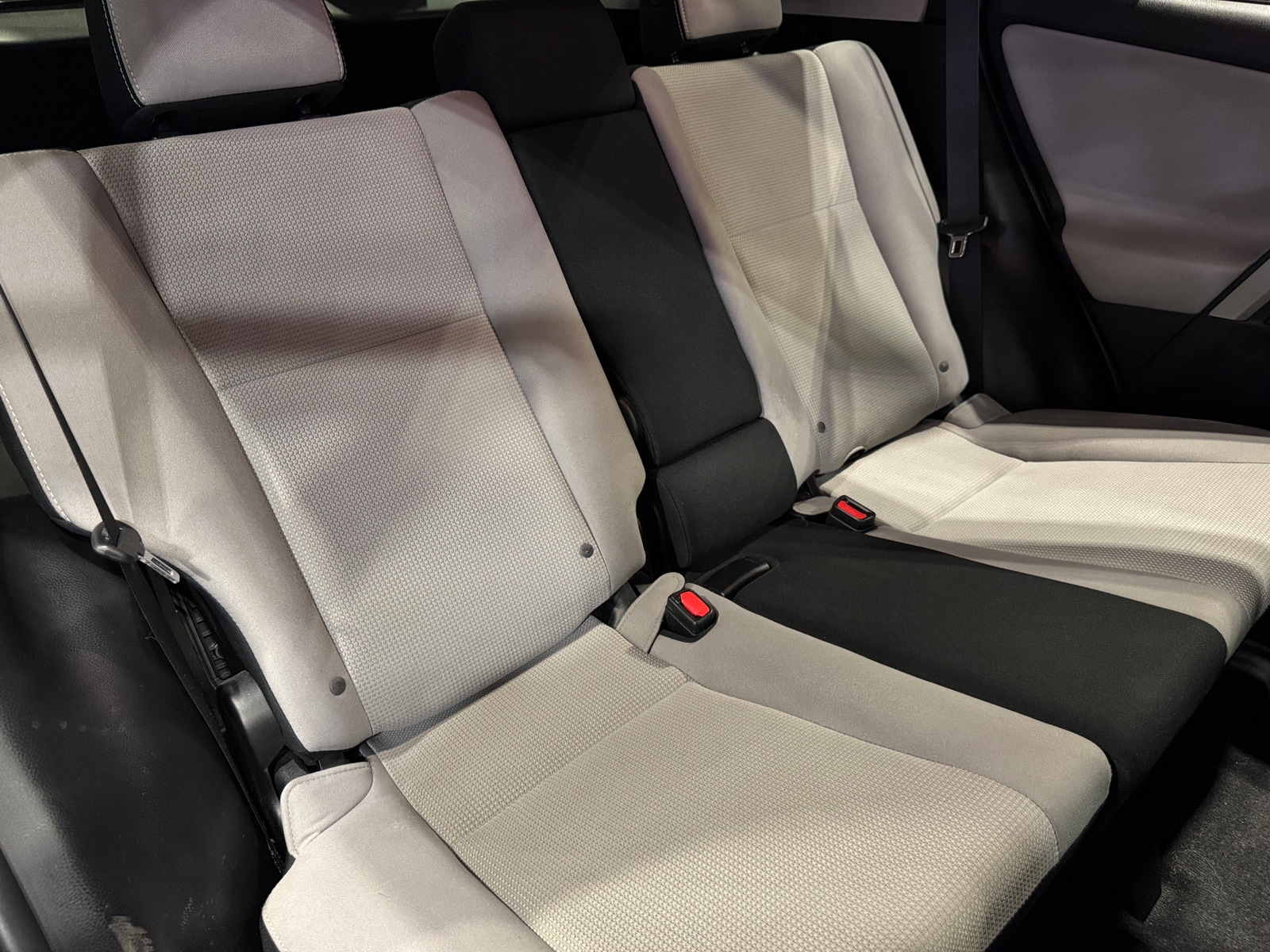 Thumbnail: 2016 Toyota RAV4 - 6