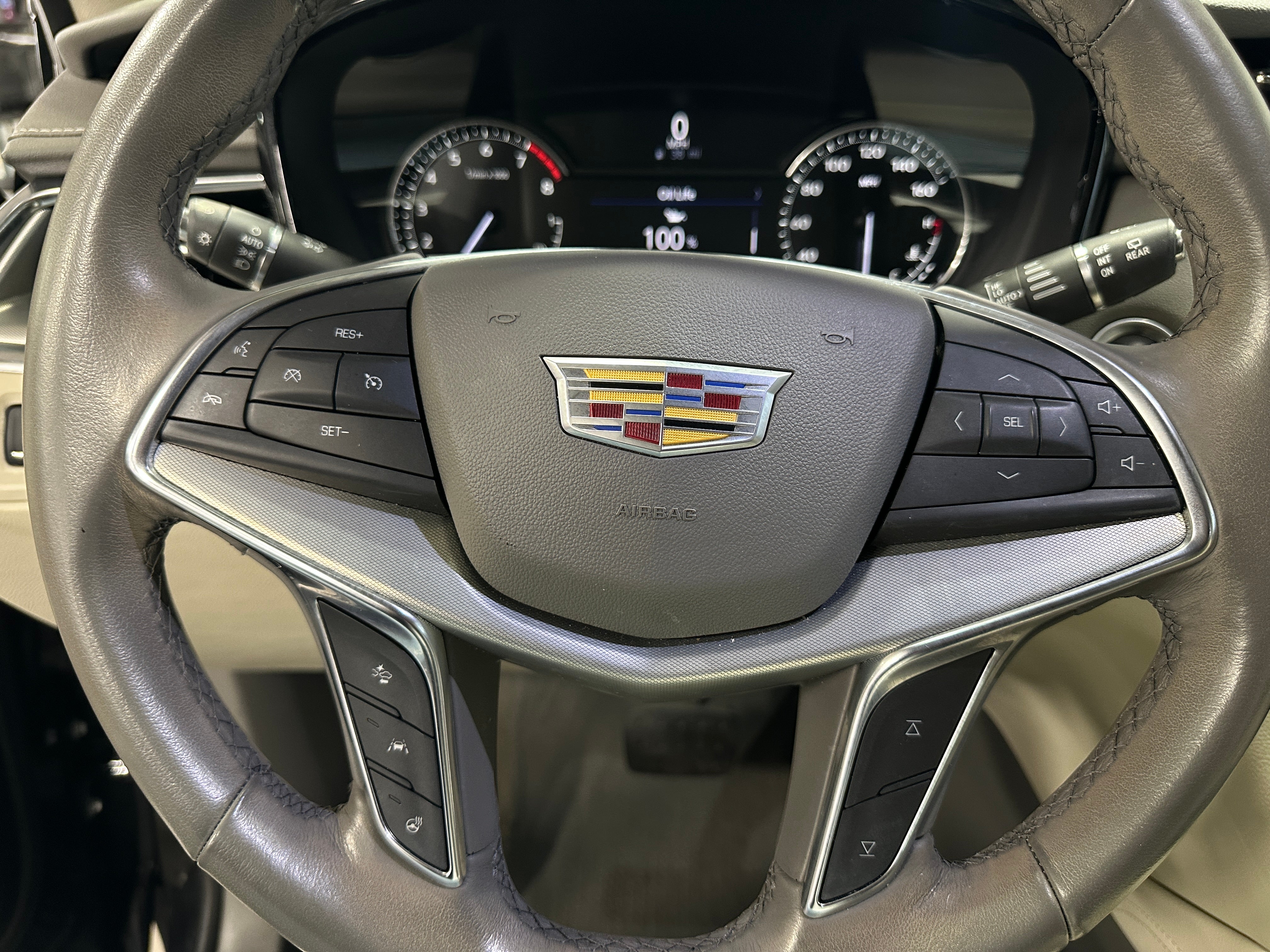 2021 Cadillac XT5 Premium Luxury 4