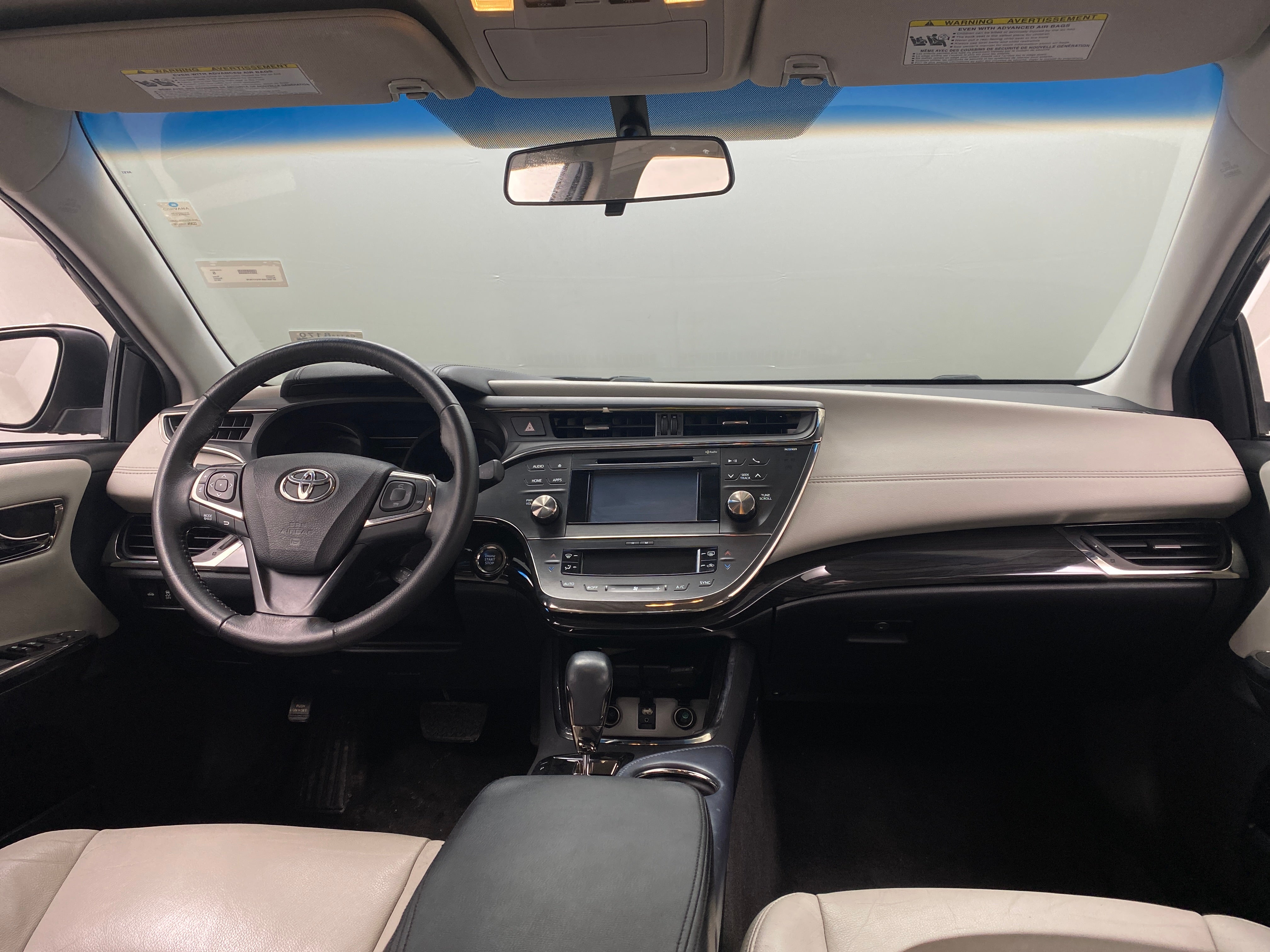 2015 Toyota Avalon XLE 2