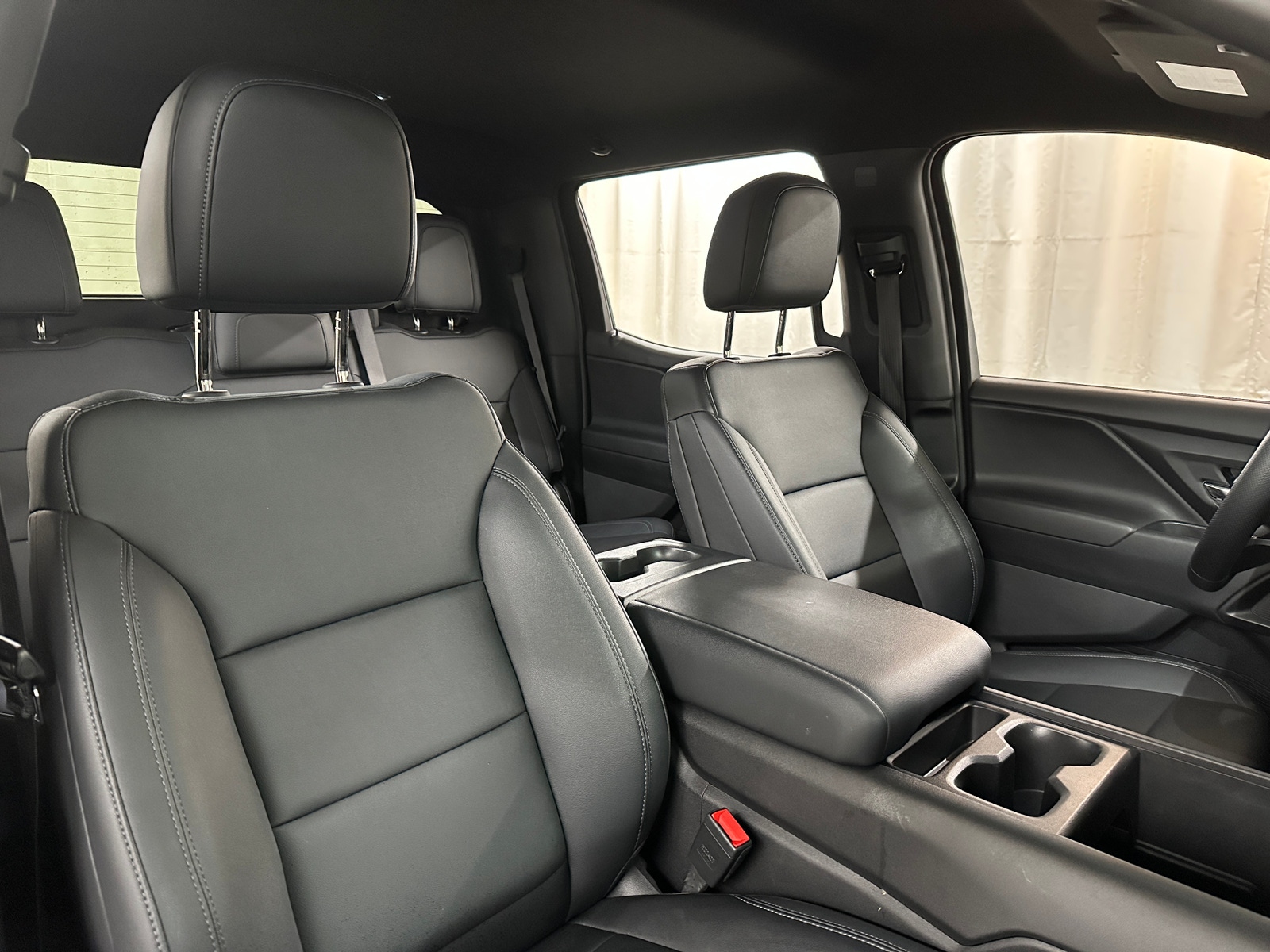 Thumbnail: 2024 Chevrolet Silverado EV - 2