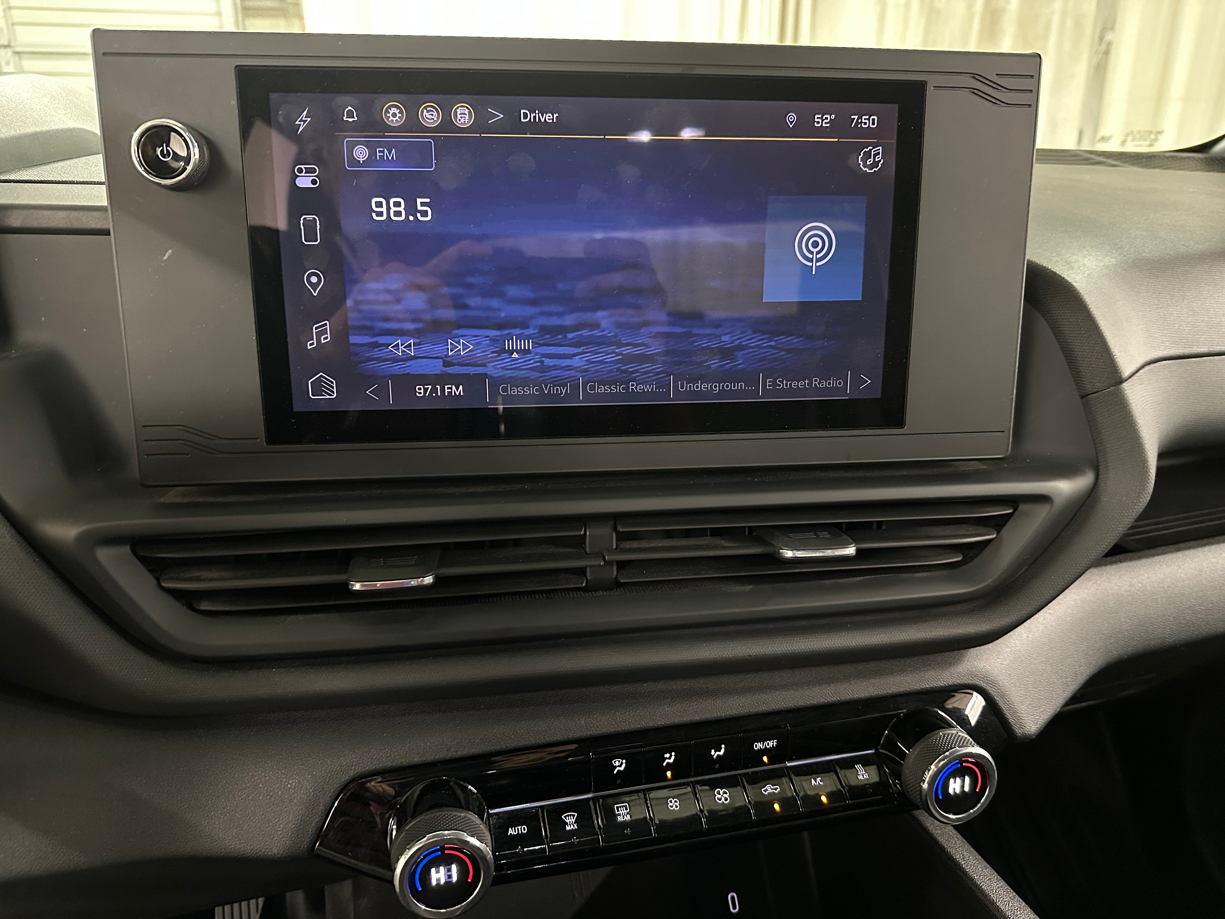 2024 Chevrolet Silverado EV Work Truck 4