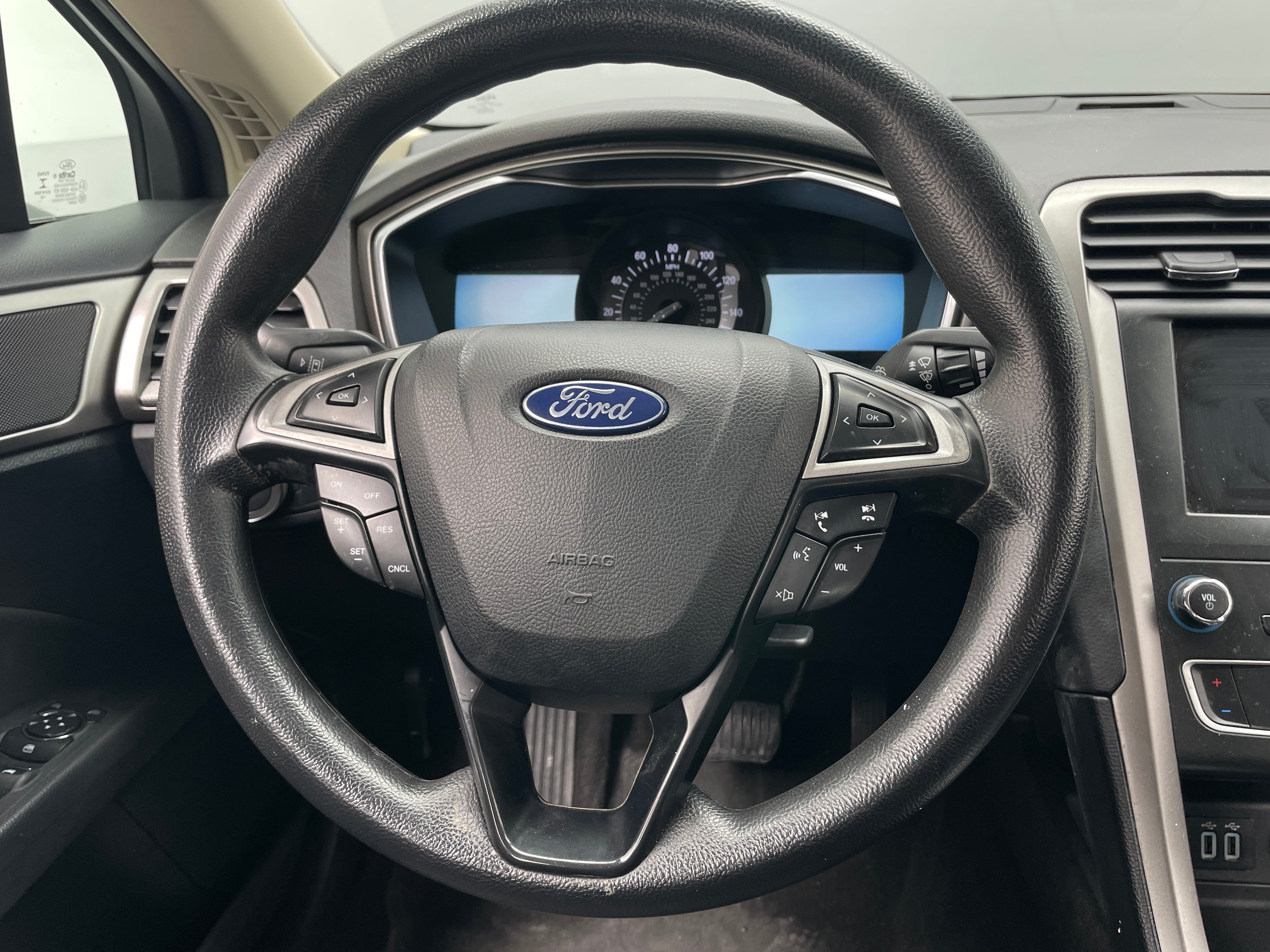 2020 Ford Fusion SE 5