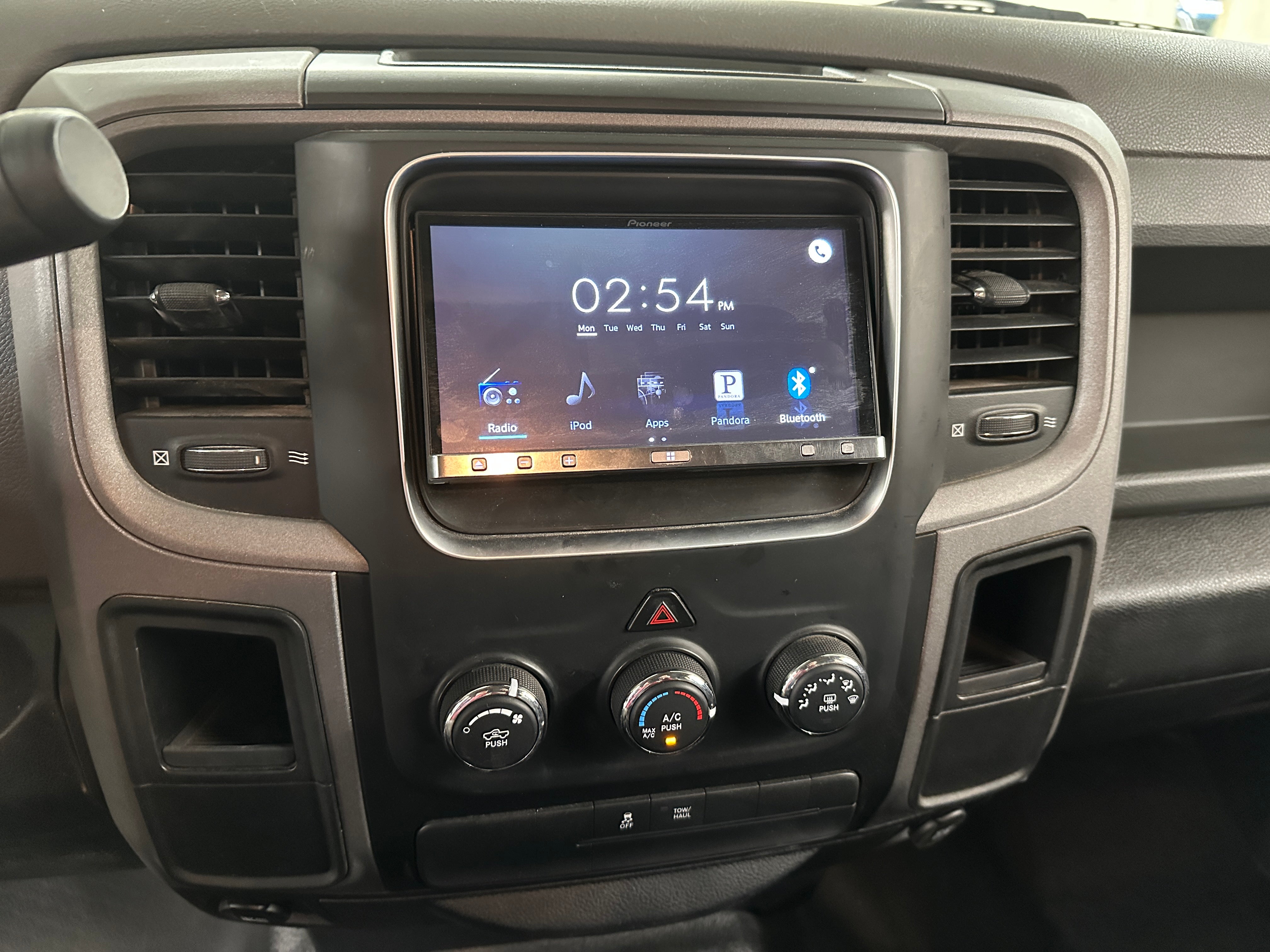 2015 RAM 2500 Tradesman 4