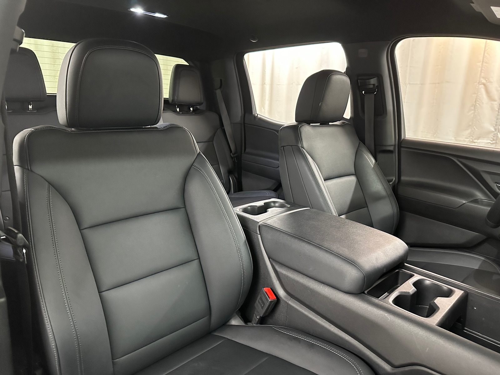 Thumbnail: 2024 Chevrolet Silverado EV - 2