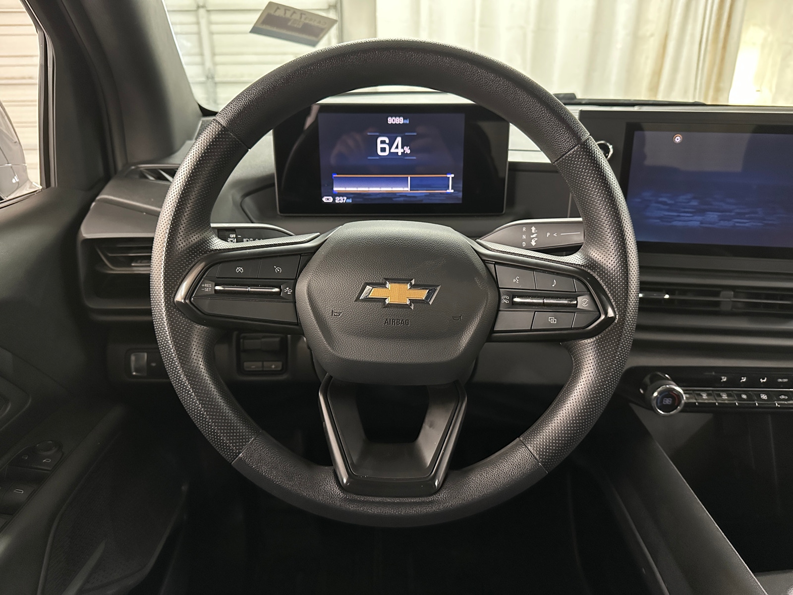Thumbnail: 2024 Chevrolet Silverado EV - 5