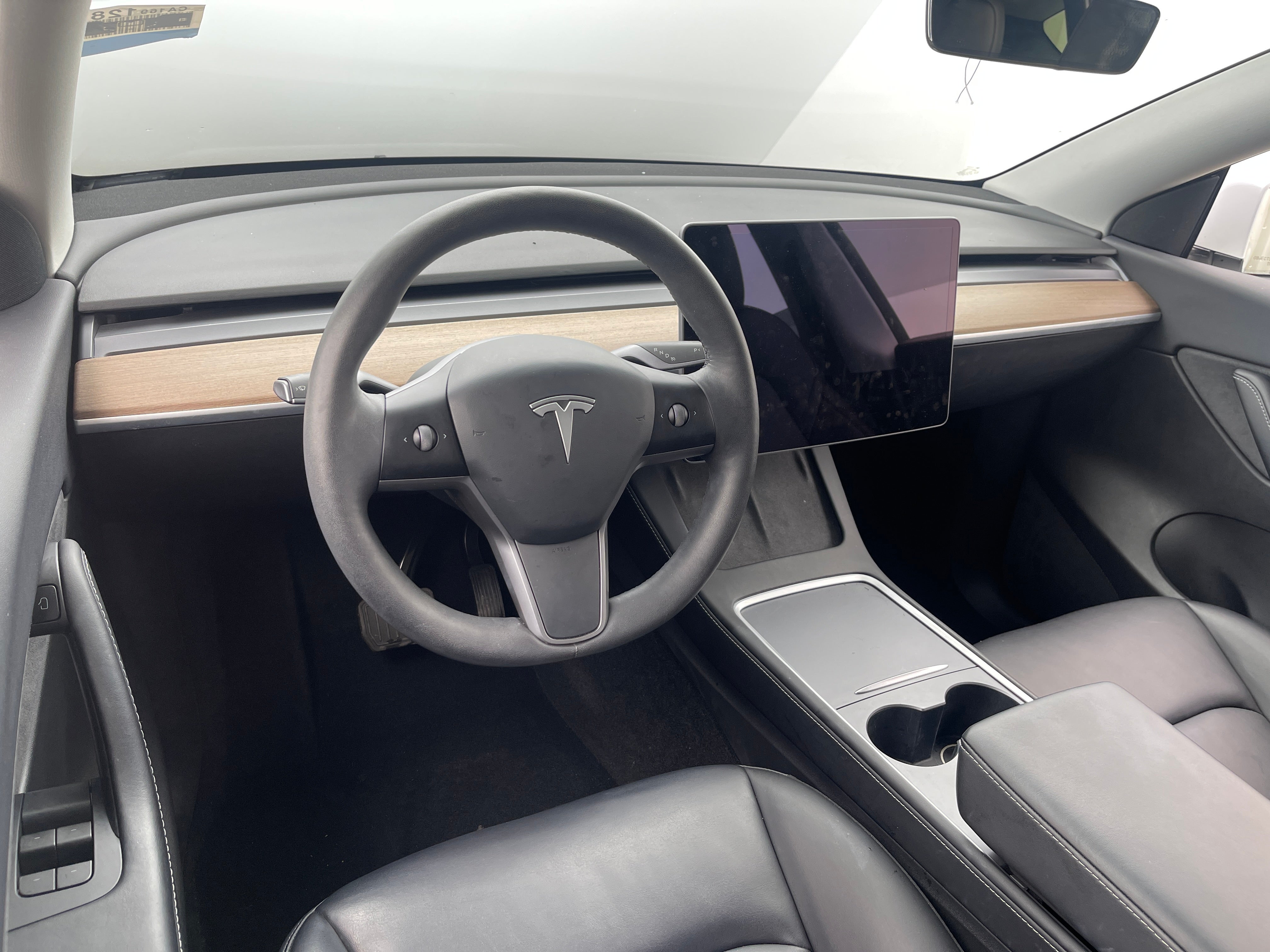 2021 Tesla Model Y Standard Range 2