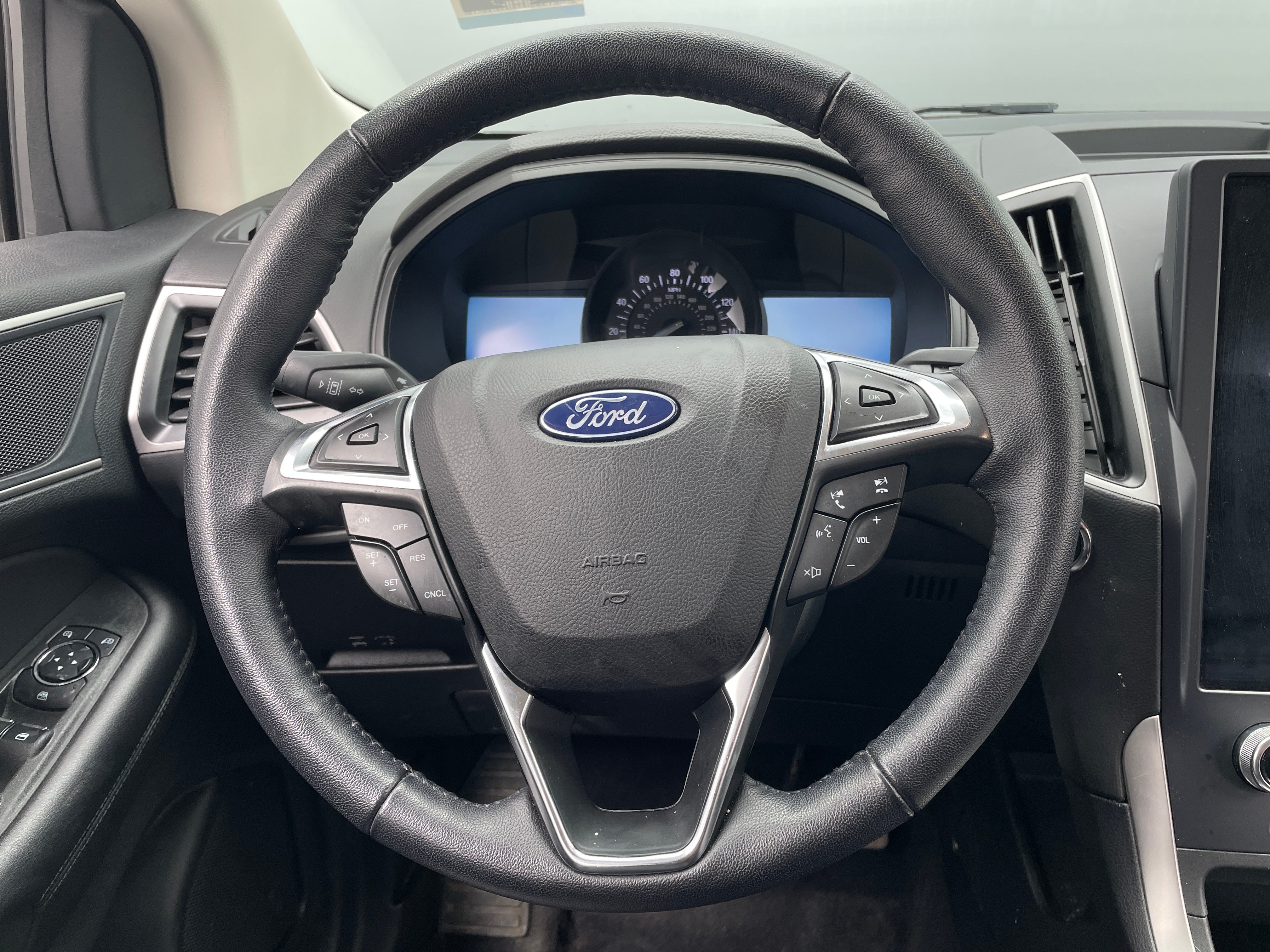 2023 Ford Edge SEL 5