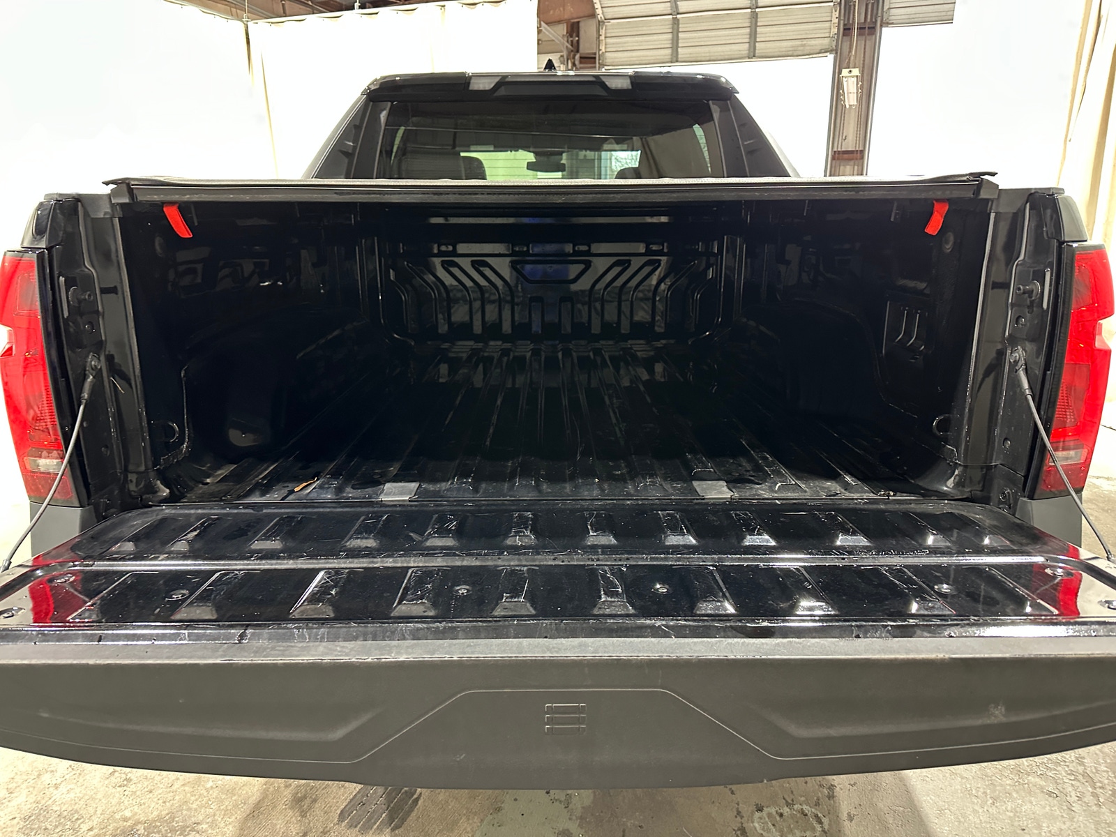 Thumbnail: 2024 Chevrolet Silverado EV - 7
