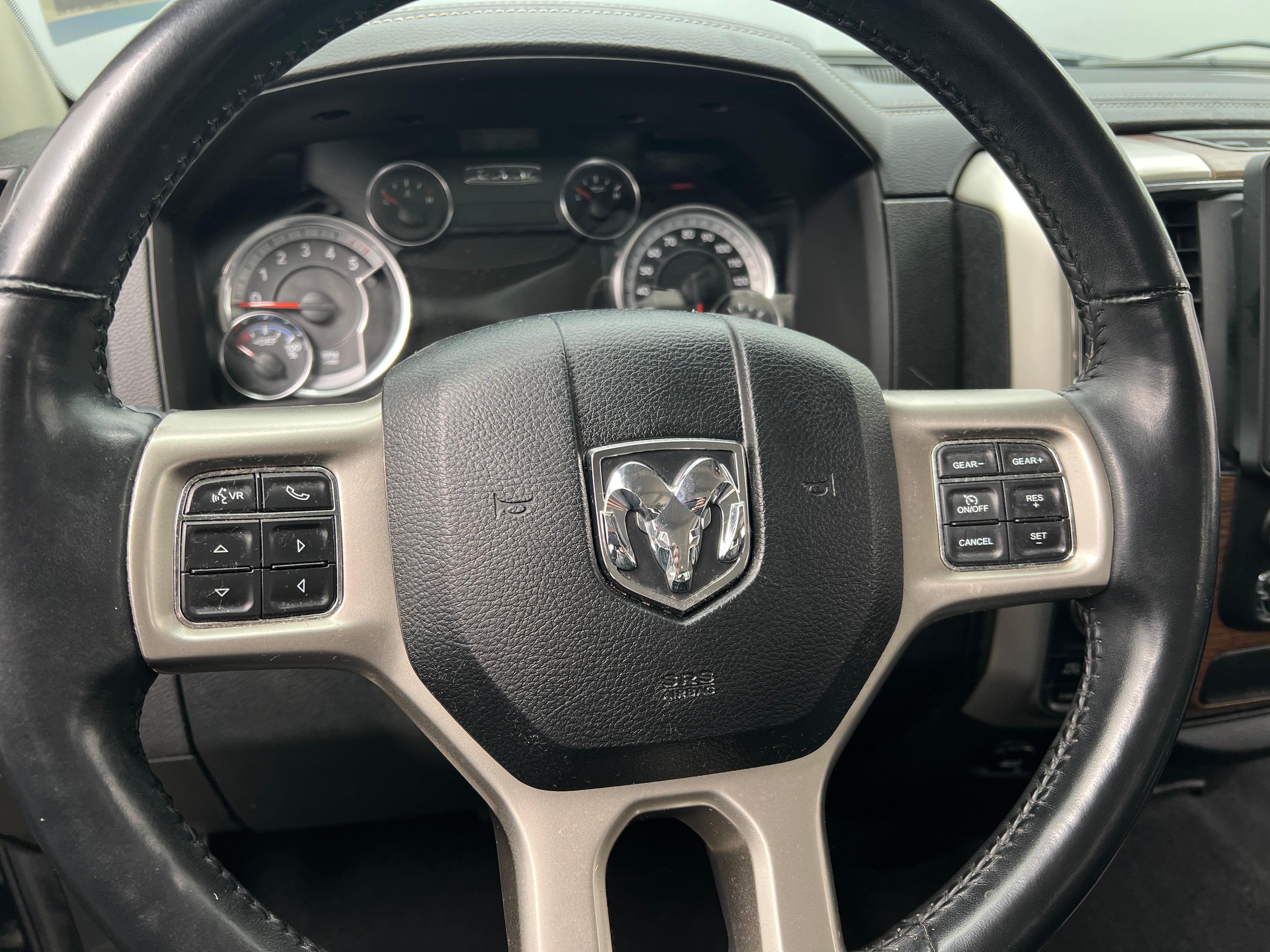 2018 RAM 1500 Laramie 4