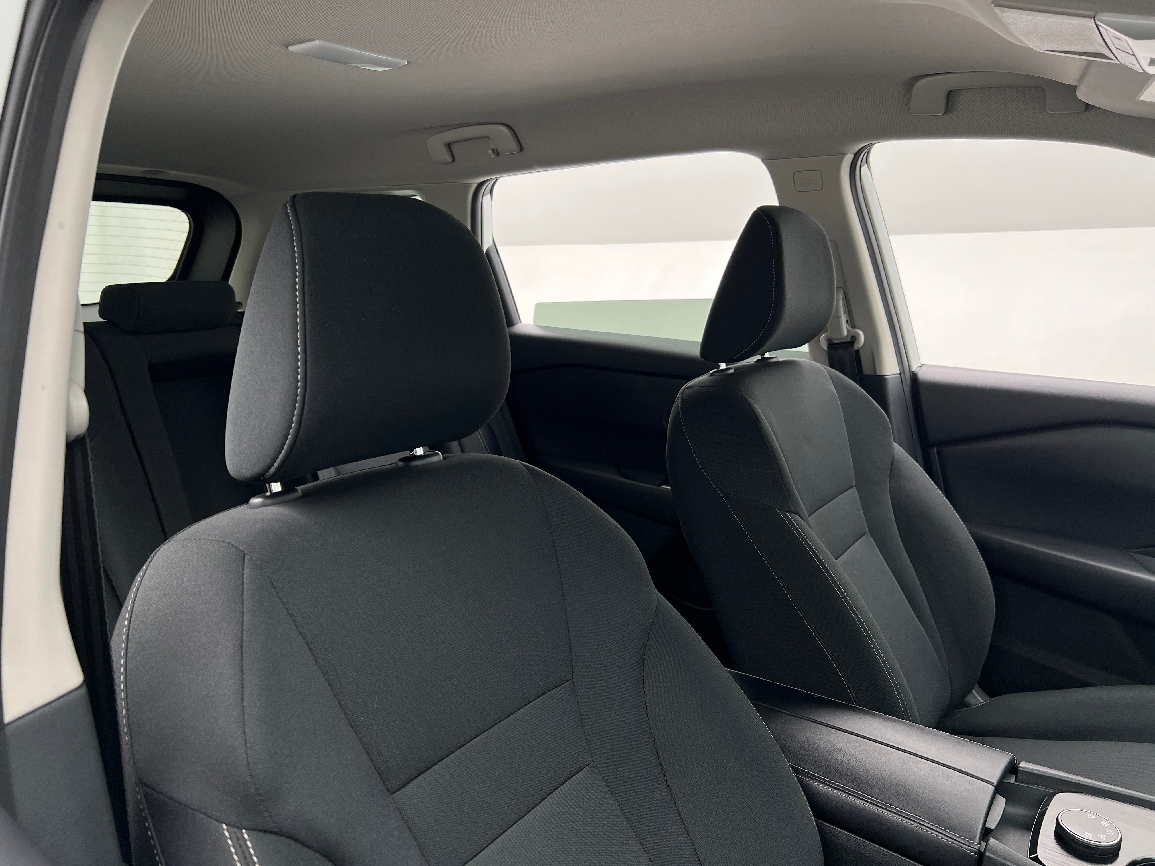 2024 Nissan Rogue S 2