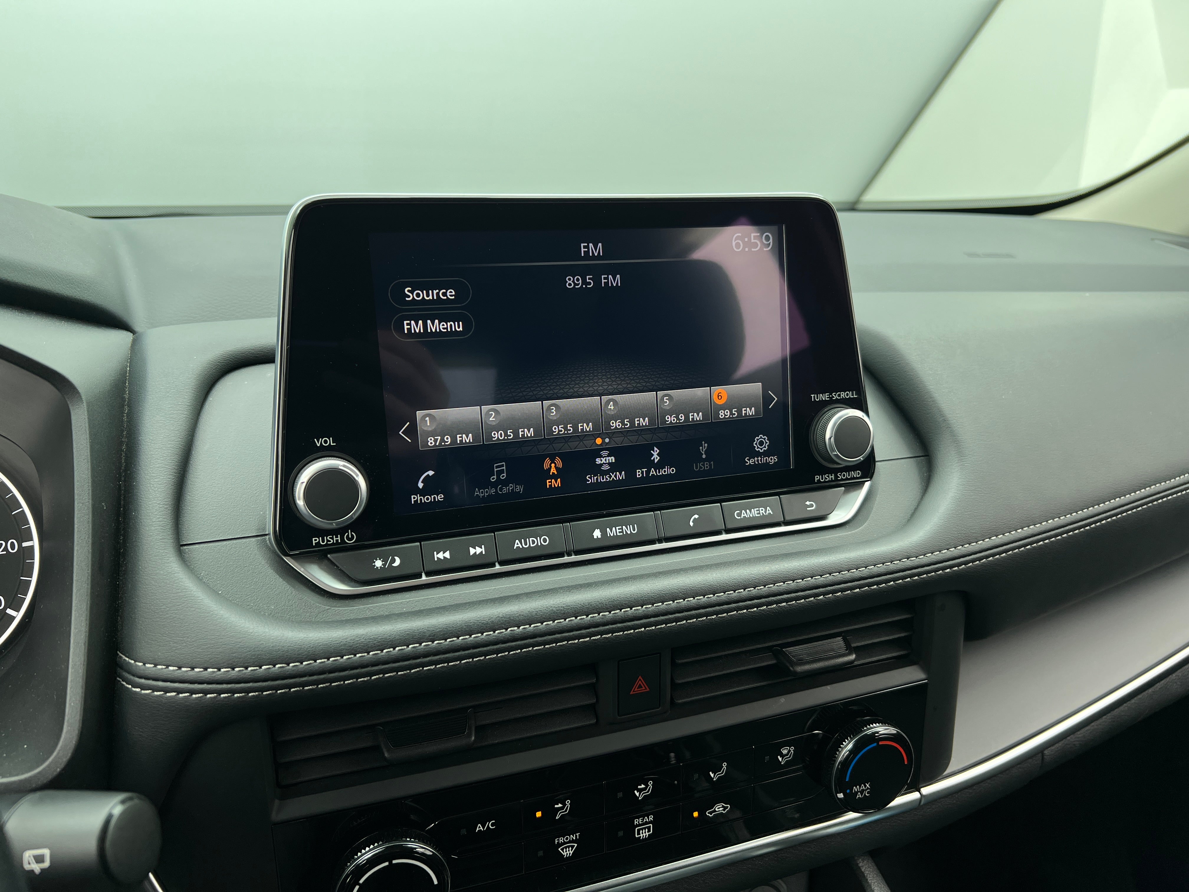 2024 Nissan Rogue S 4