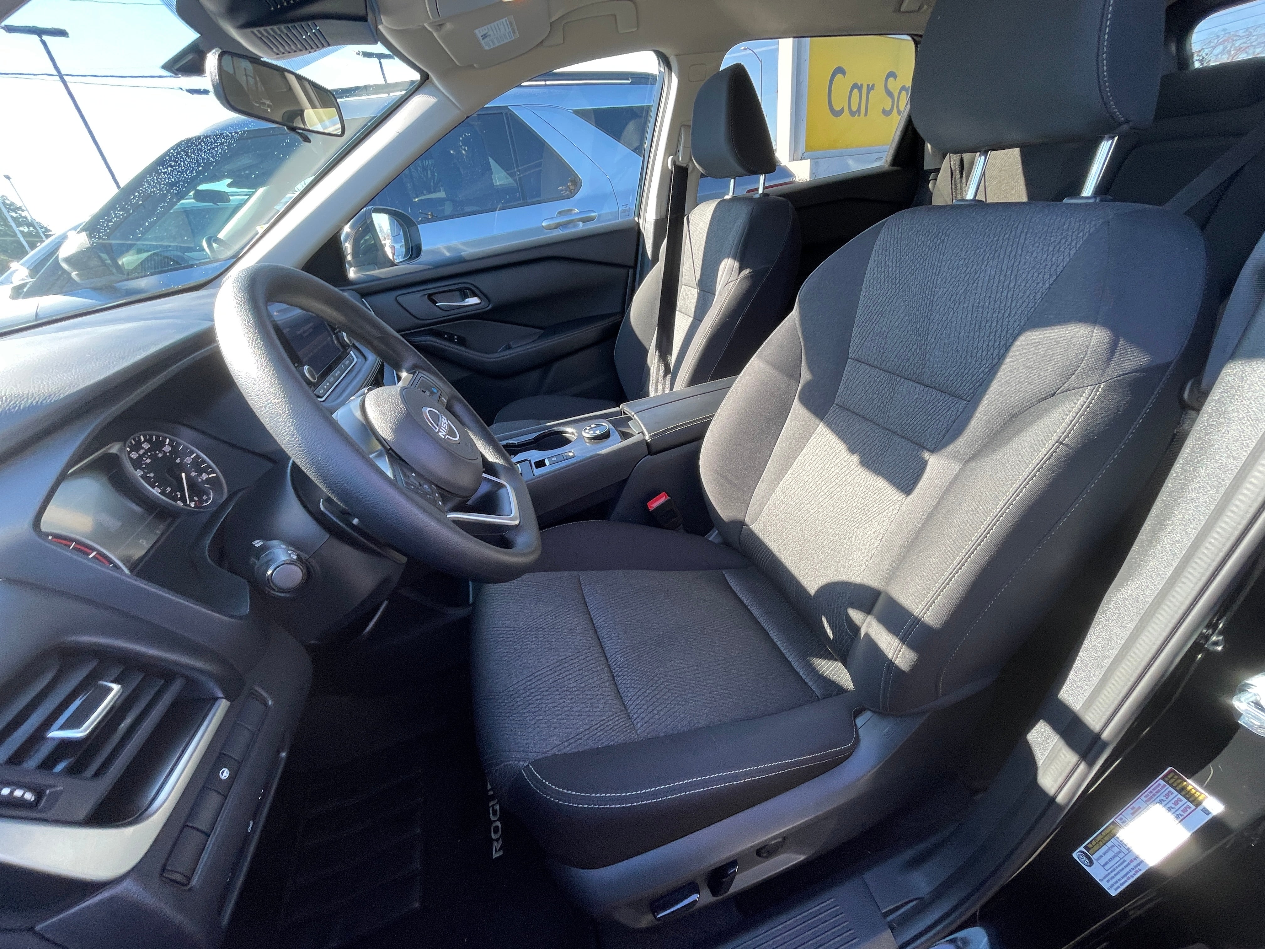 2024 Nissan Rogue SV 2